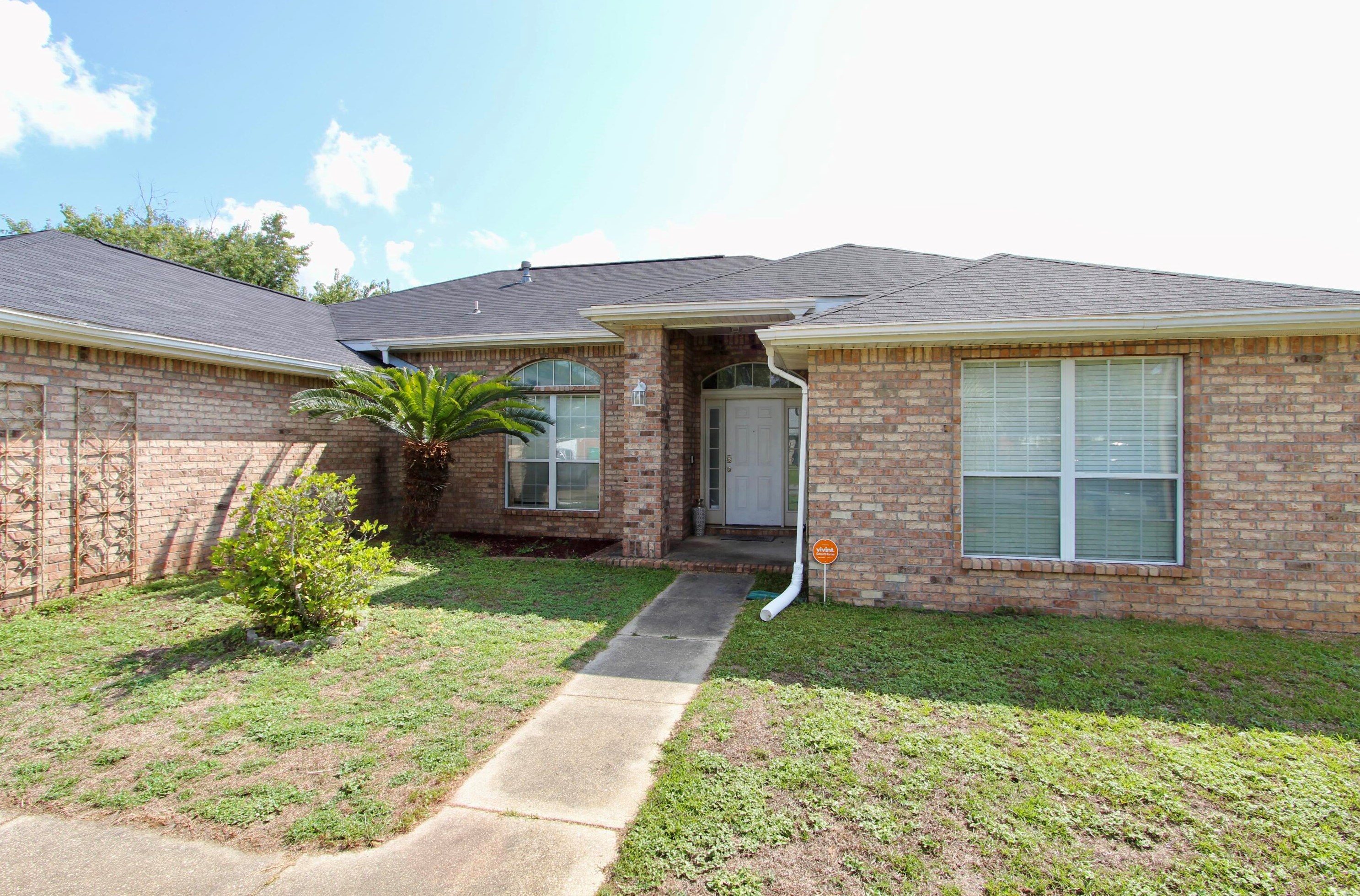 5624 Brook Dr, Crestview FL  32539-9074 exterior
