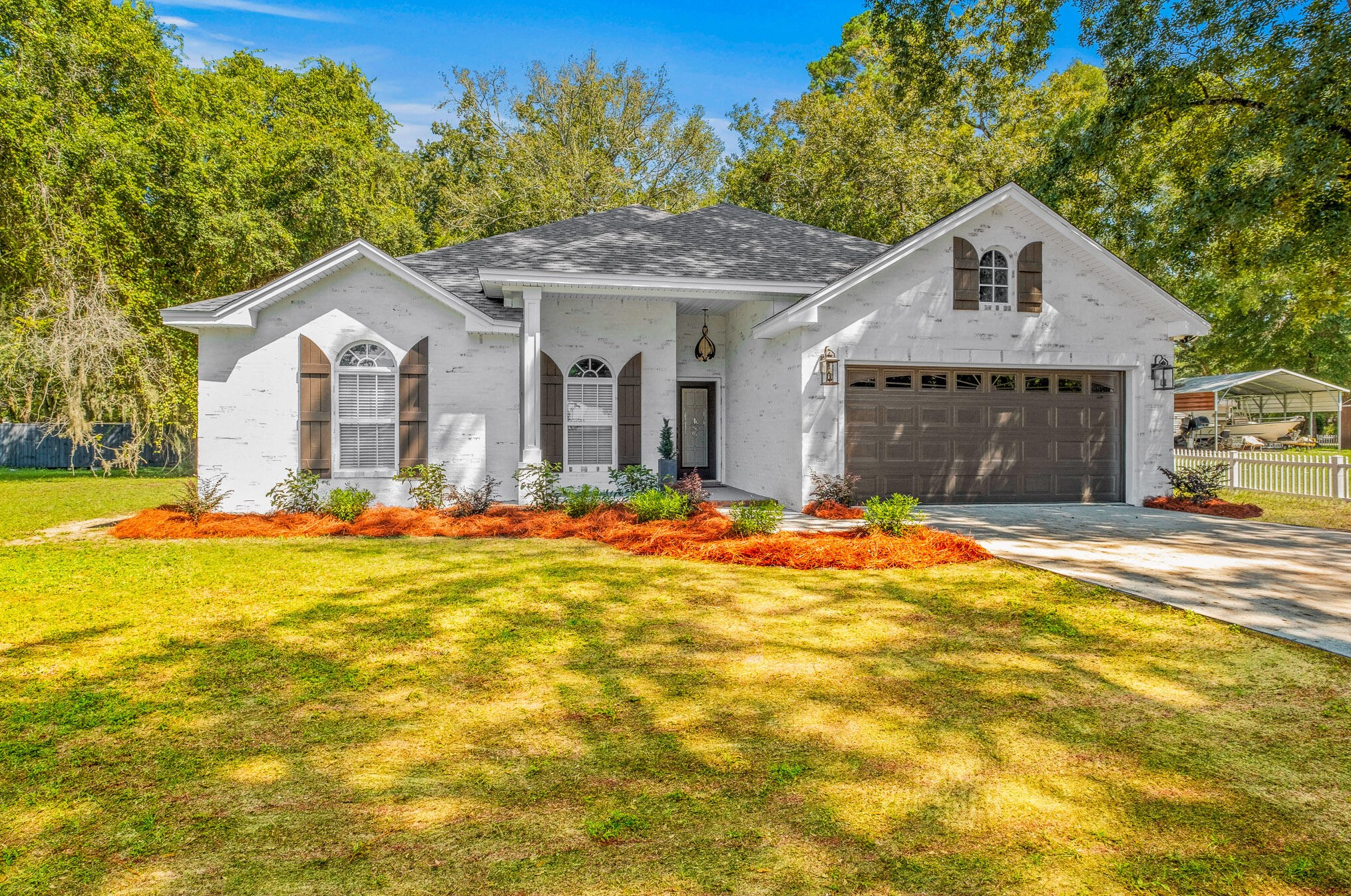 252 Waterview Cove Dr, Freeport, FL 32439