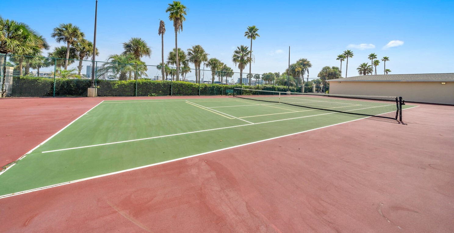 200 Gulf Shore Dr, Destin FL 32541-5070 exterior