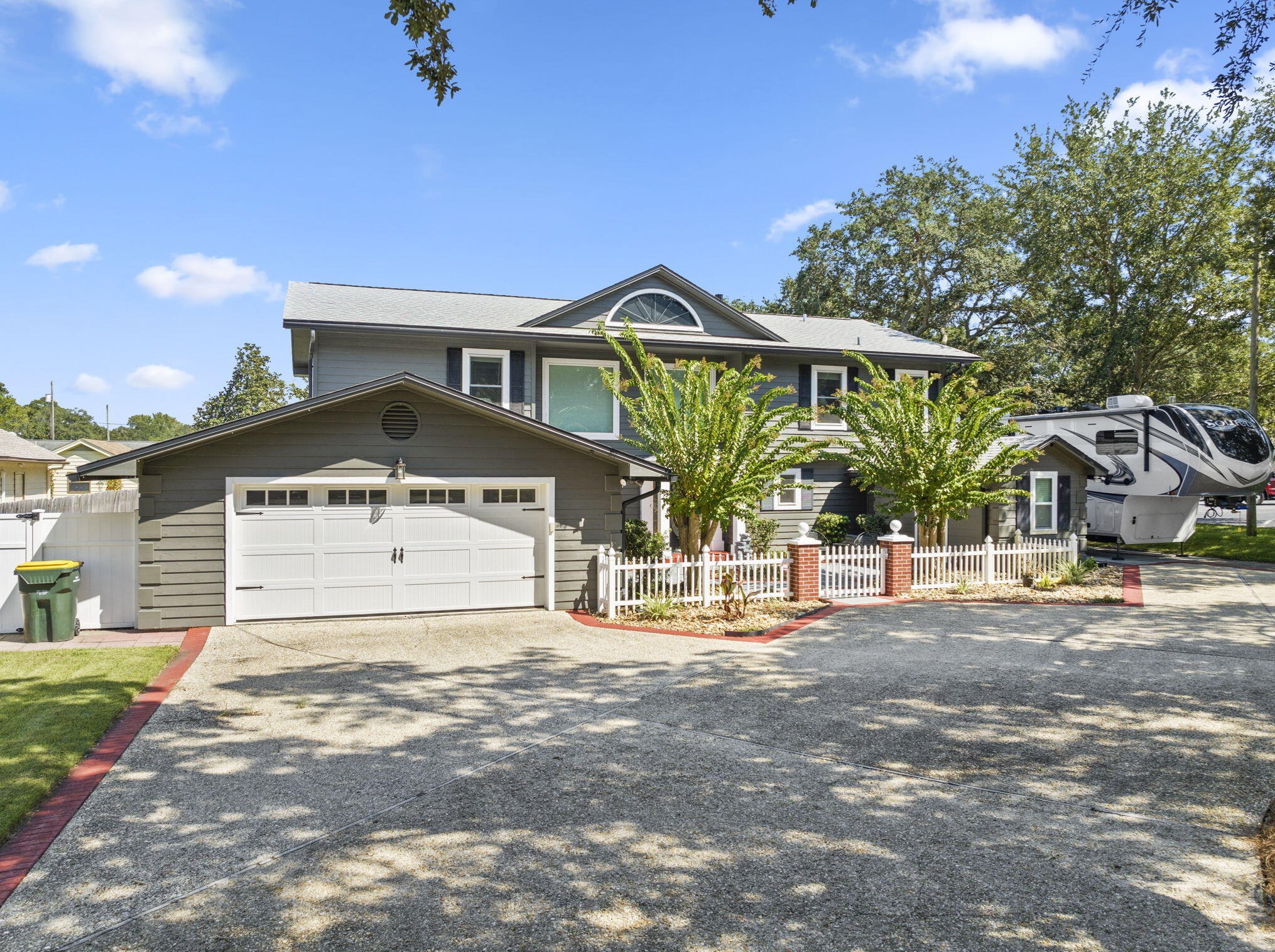 207 Natures Trail Ct, Fort Walton Beach, FL 32548-3950