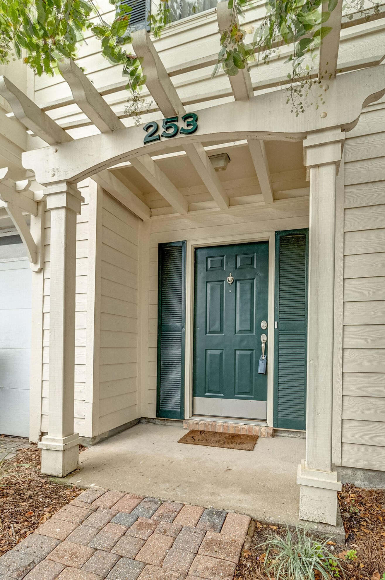 253 Mattie M Kelly Blvd, Destin, FL 32541-2876