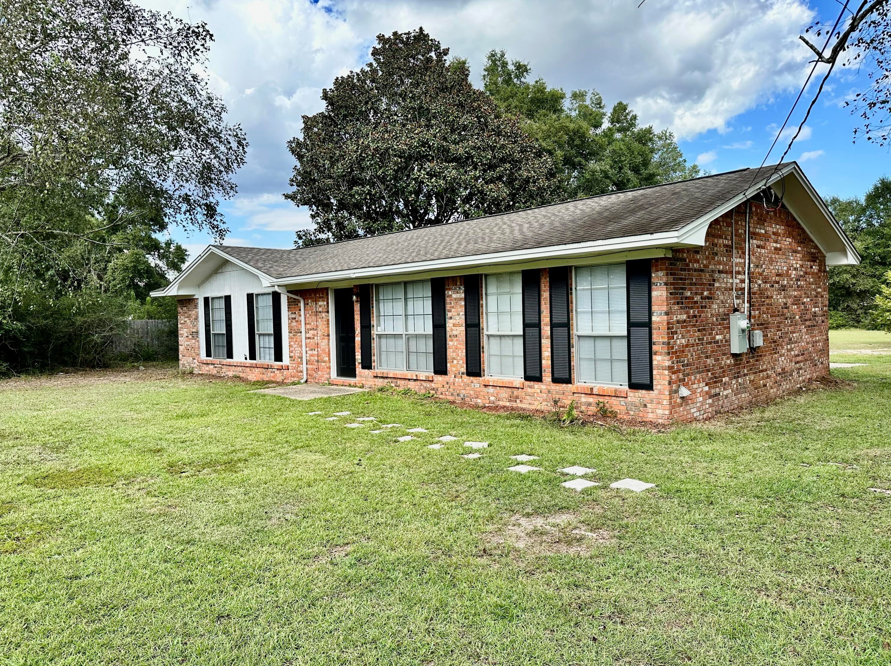6195 Old Hickory Rd, Crestview, FL 32539