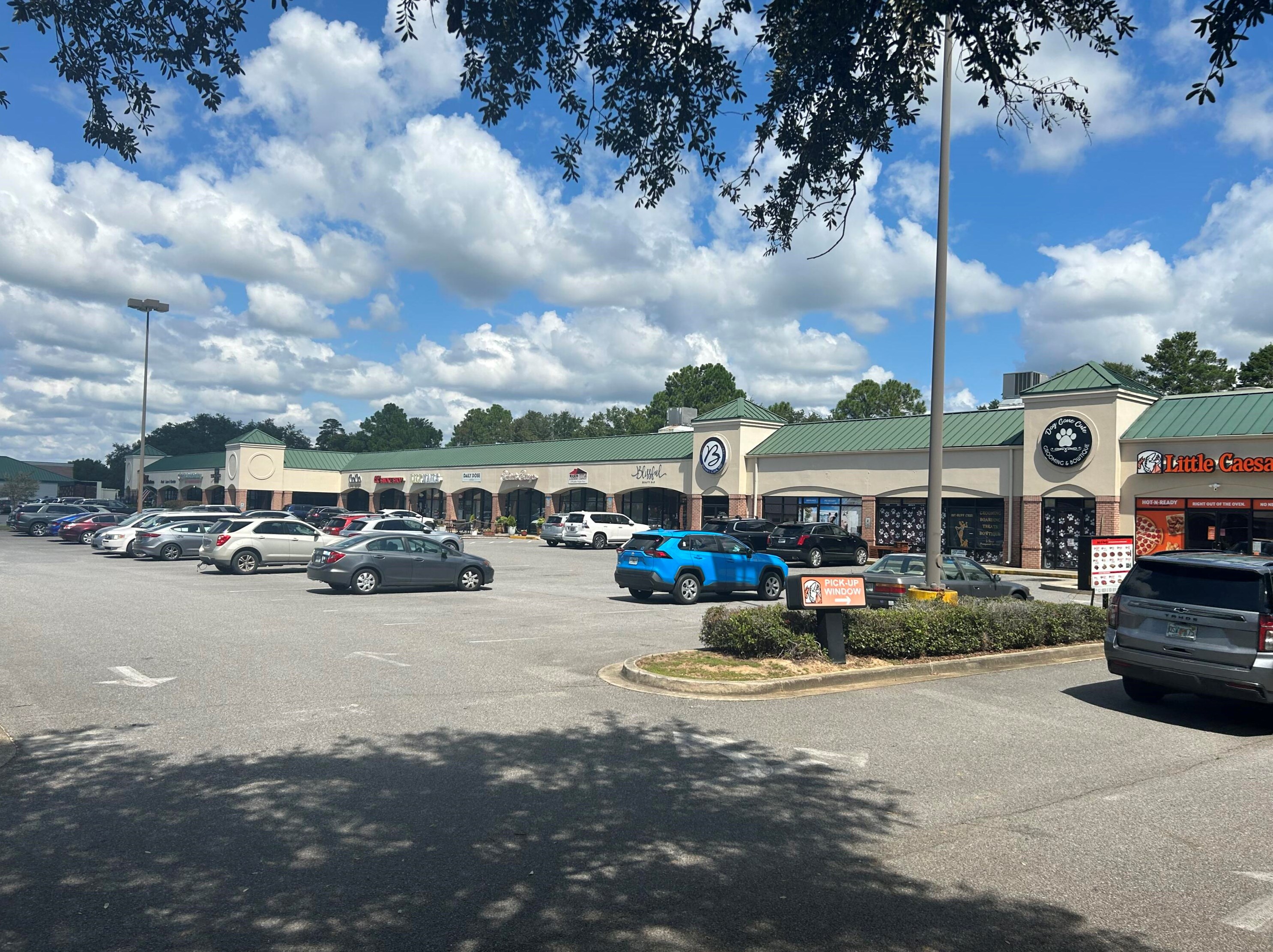4550 E Hwy 20 E #unit J, Niceville, FL 32578