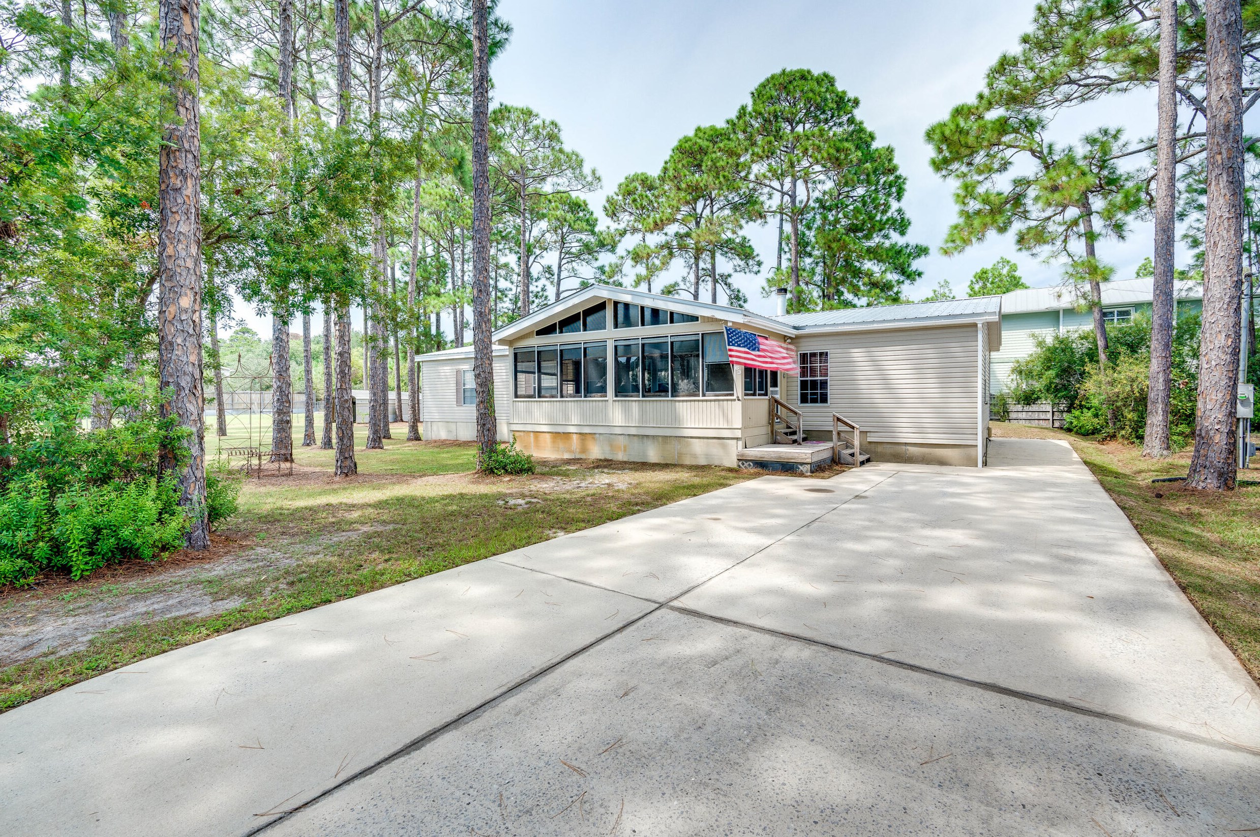 4 Country Club Dr, Santa Rosa Beach, FL 32459-4346