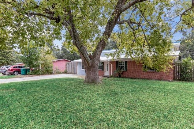 421 Westminster Rd, Fort Walton Beach, FL 32547