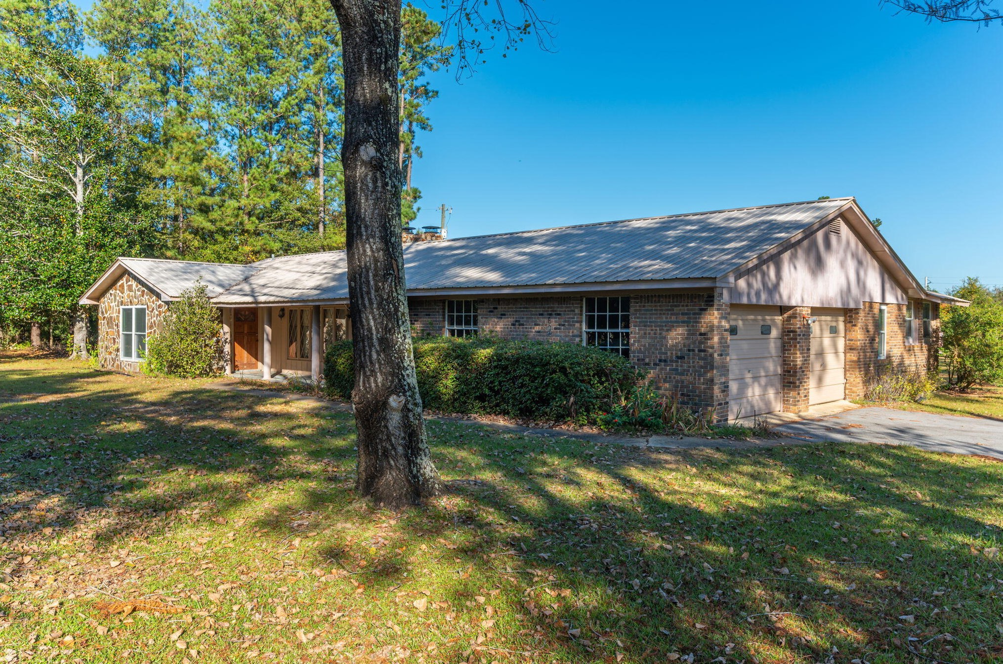 604 Andy Nowling Rd, Defuniak Springs, FL 32433