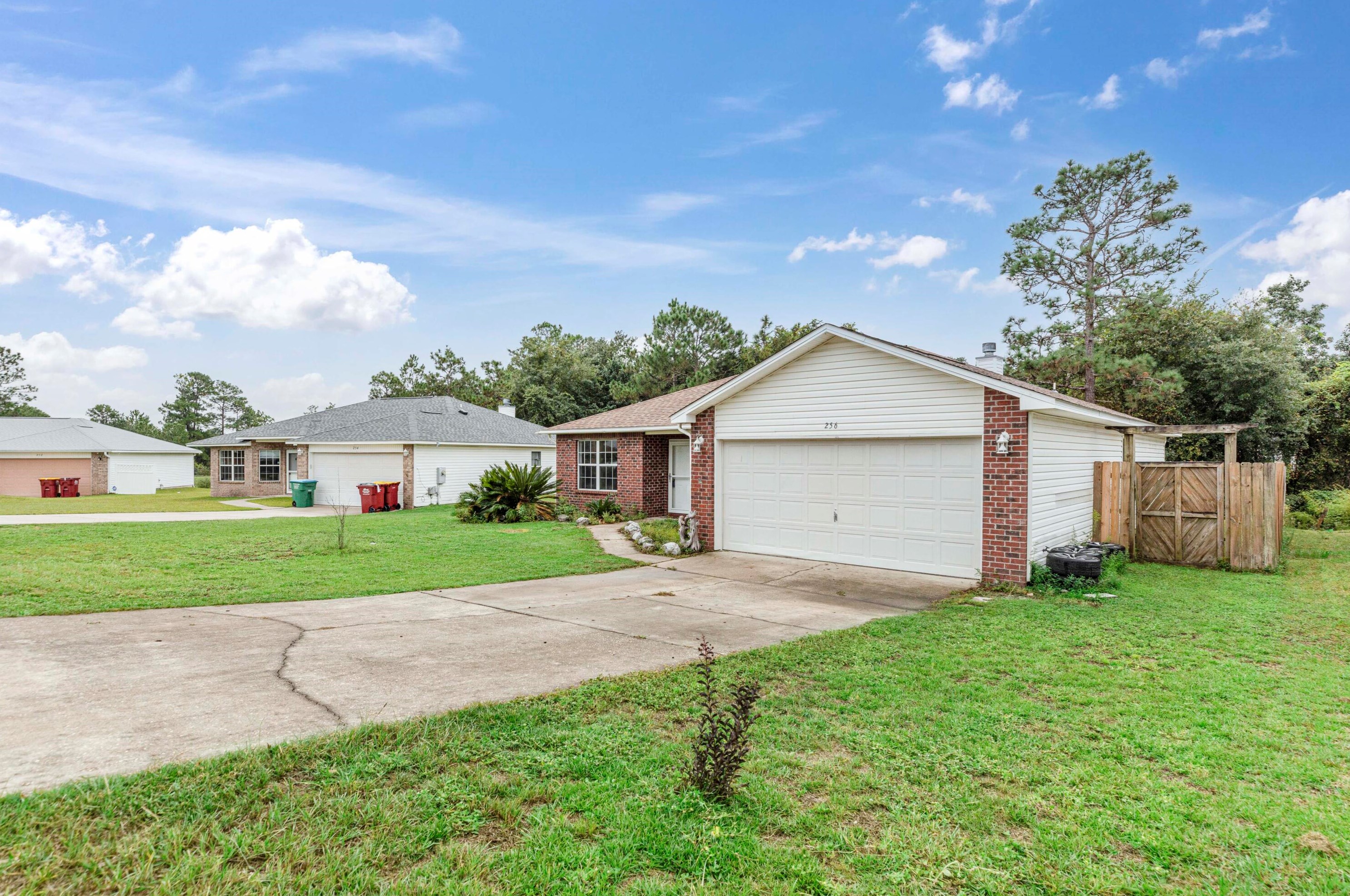 256 Limestone Cir, Crestview FL  32539-5794 exterior
