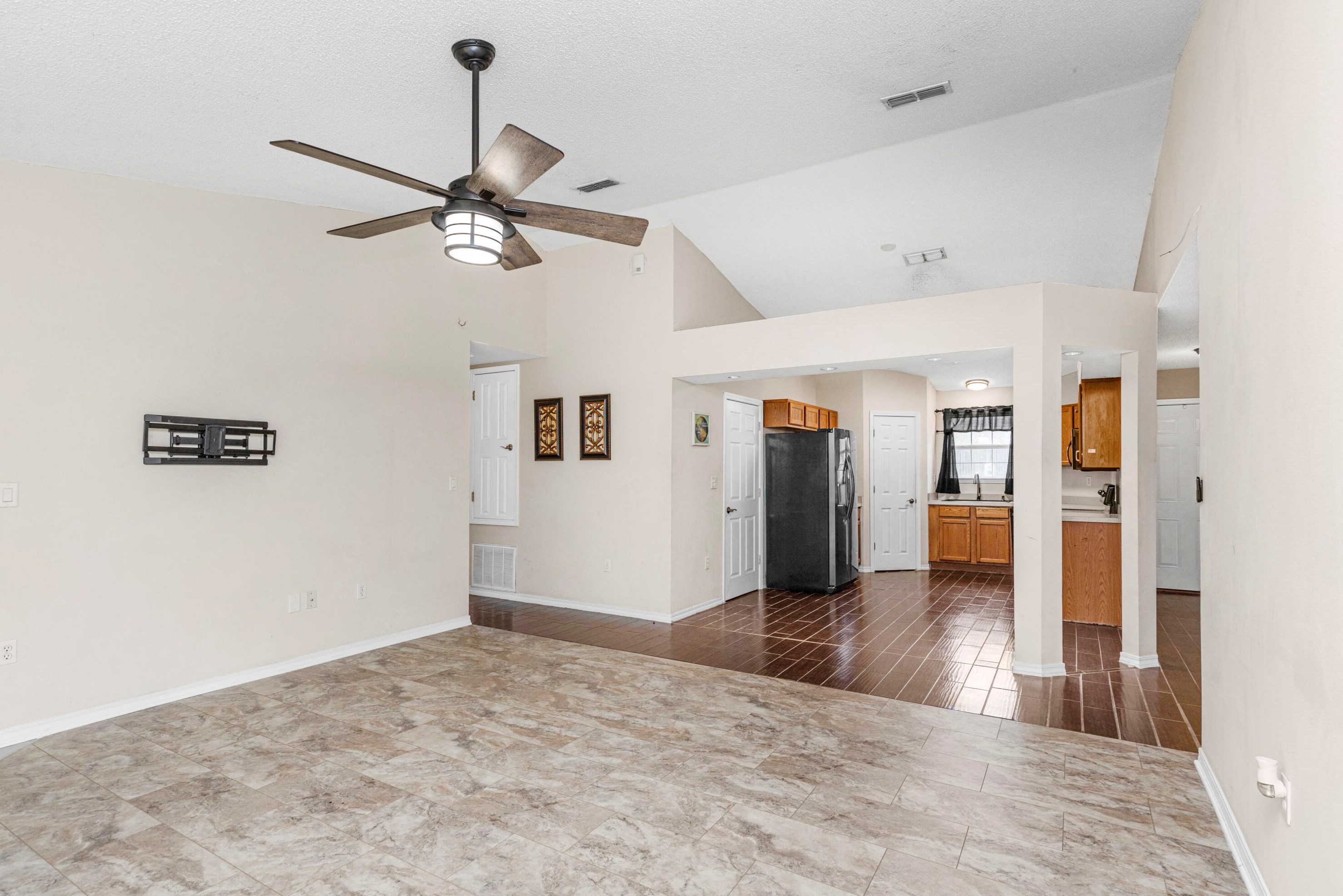 256 Limestone Cir, Crestview FL  32539-5794 exterior
