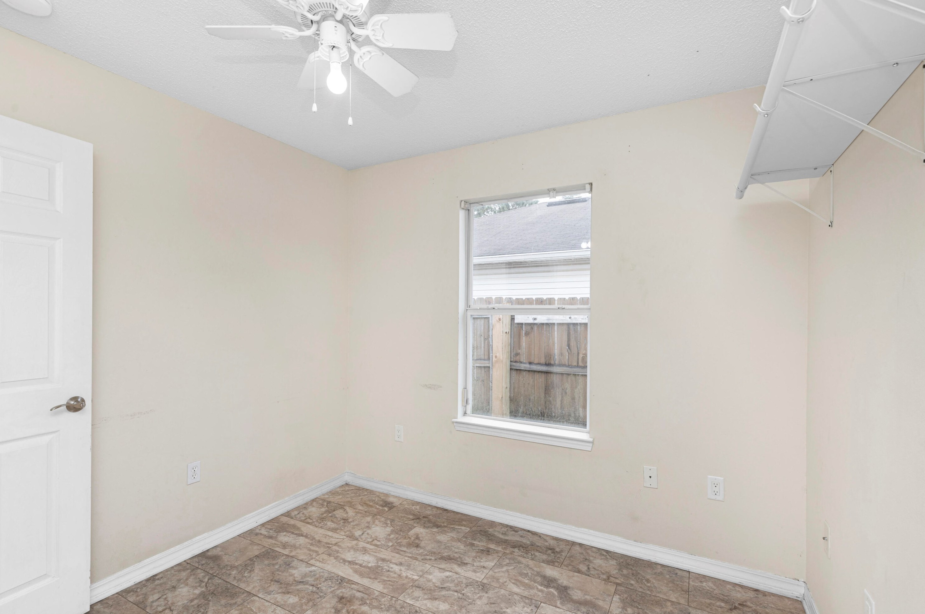 256 Limestone Cir, Crestview FL  32539-5794 exterior