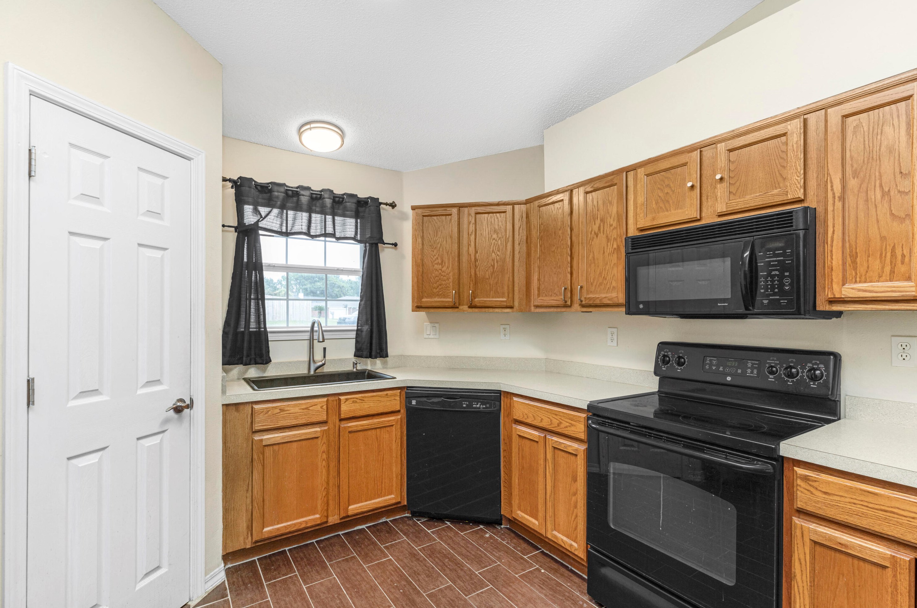 256 Limestone Cir, Crestview FL  32539-5794 exterior