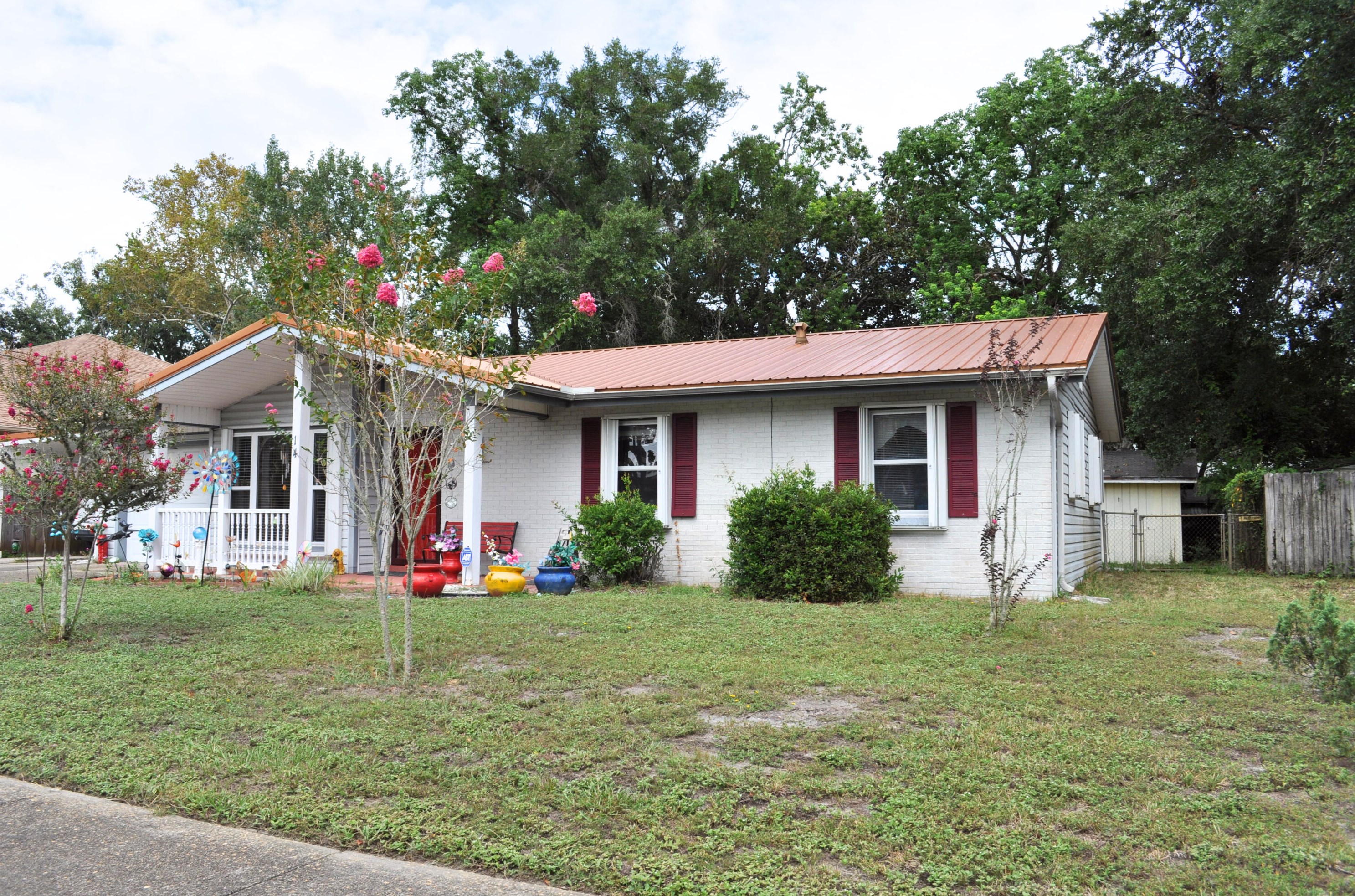14 Caswell Cir, Mary Esther, FL 32569-2009