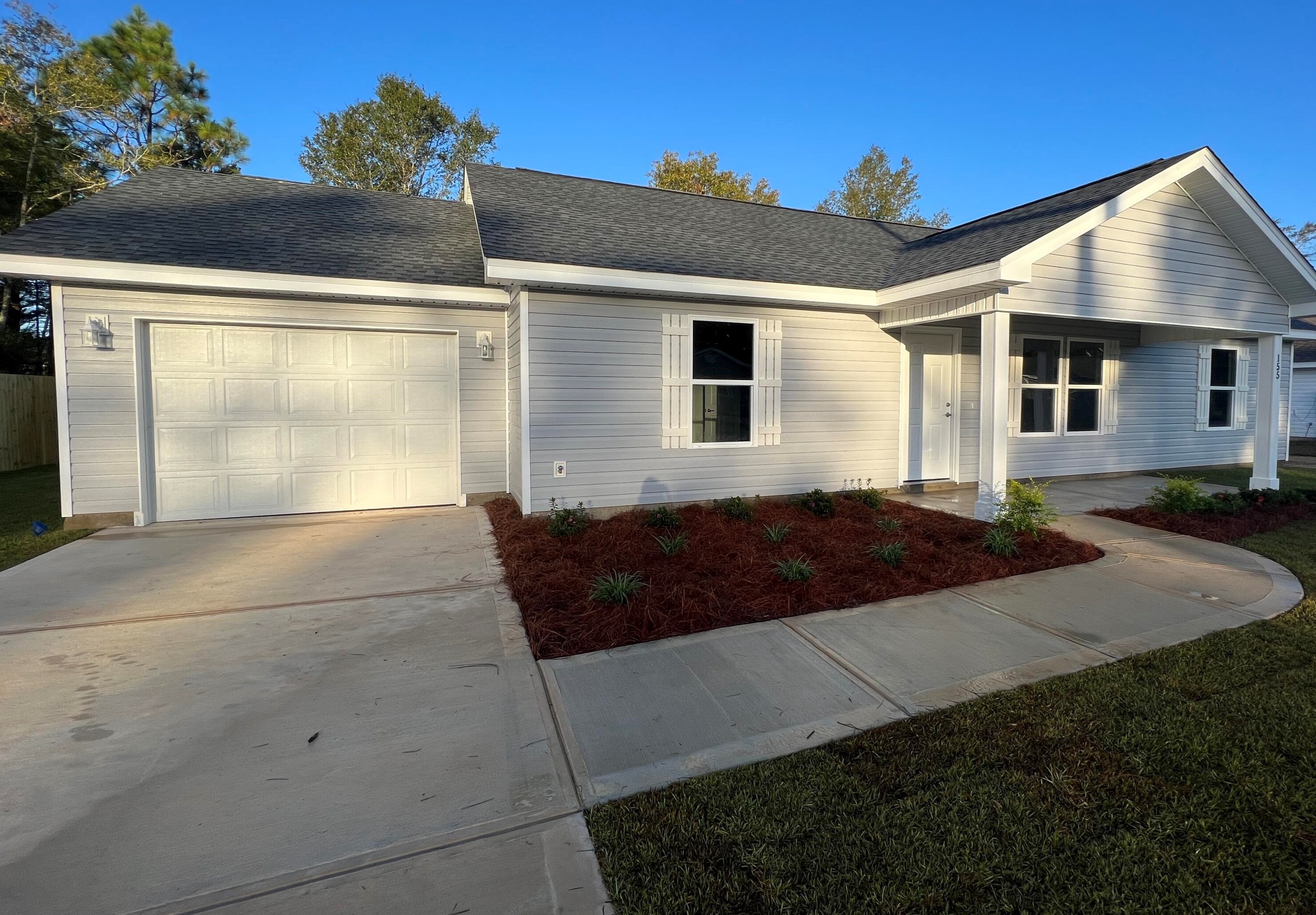 155 Howlin Rd, Defuniak Springs, FL 32433