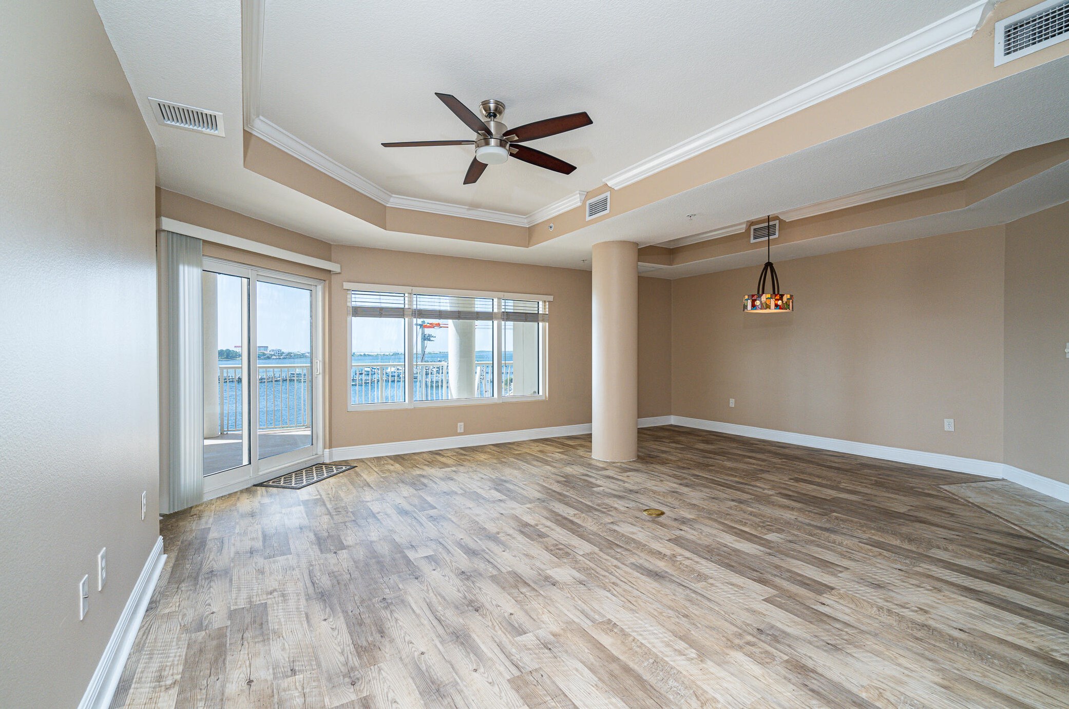 124 Sw Miracle Strip Parkway Sw #unit 405, Fort Walton Beach, FL 32548