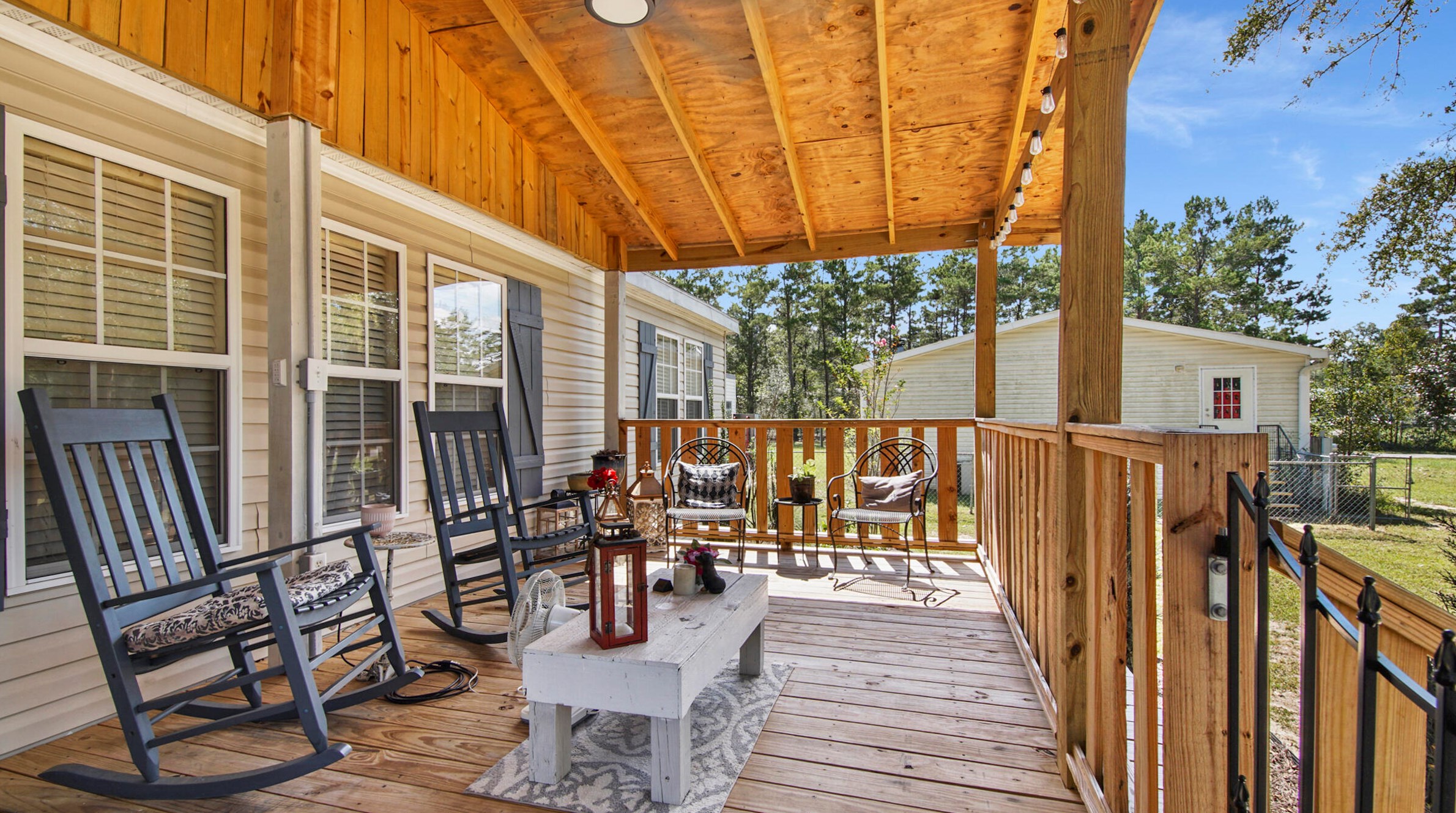 663 E Picasso Circle E, Defuniak Springs, FL 32433
