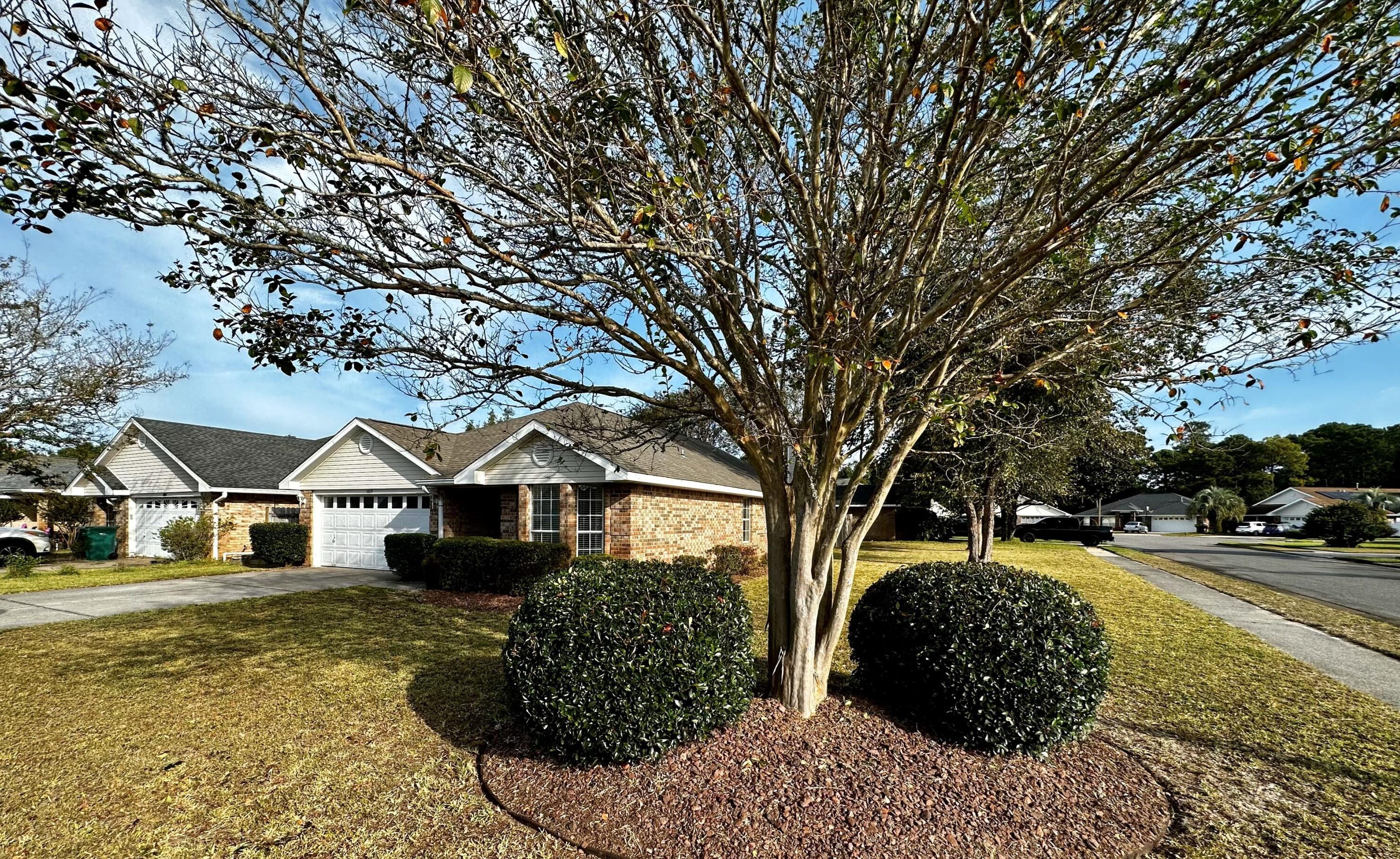 1609 Sutton Pl, Fort Walton Beach FL  32547-4961 exterior