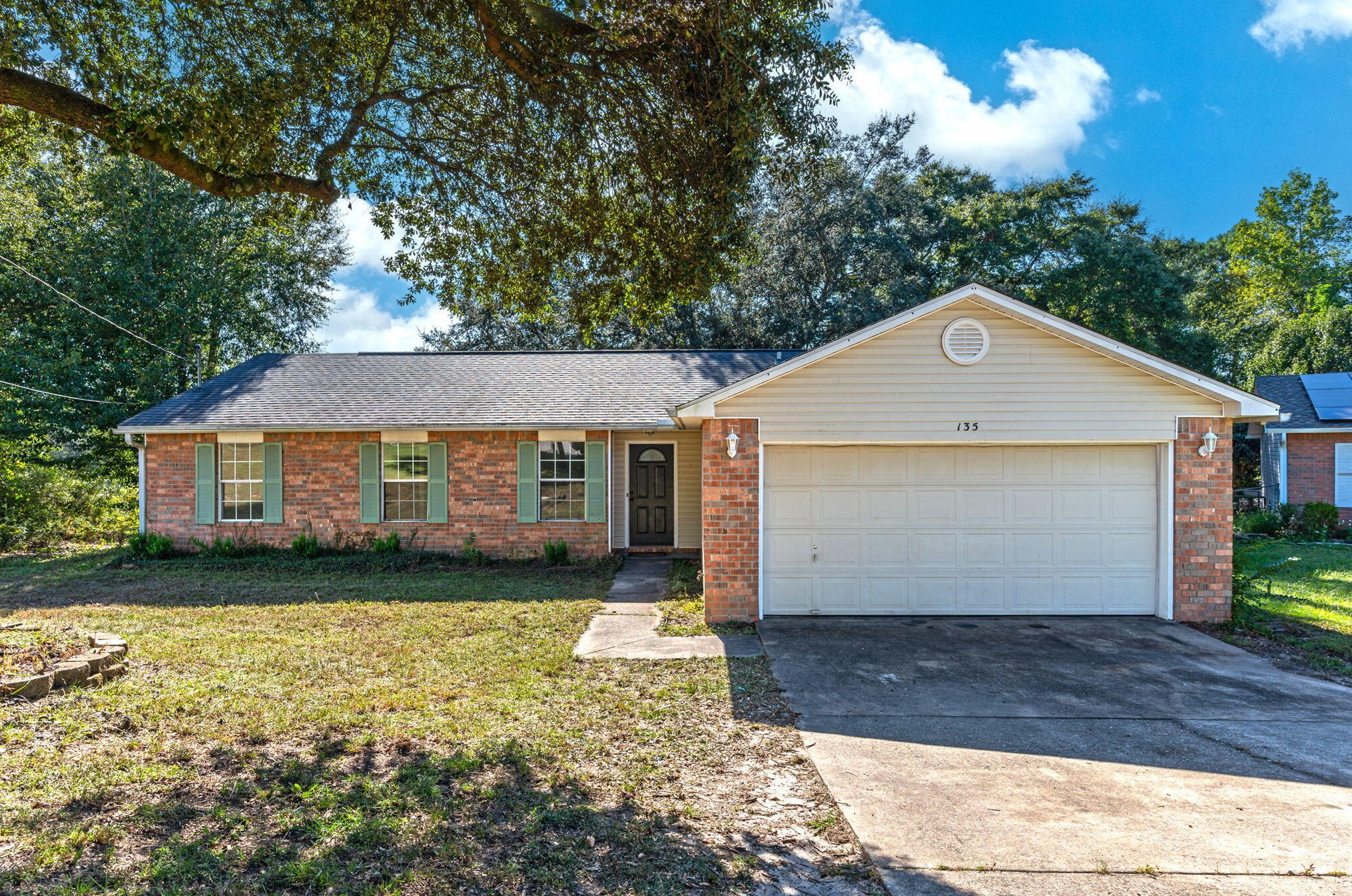 135 Louise Dr, Crestview, FL 32536-4231