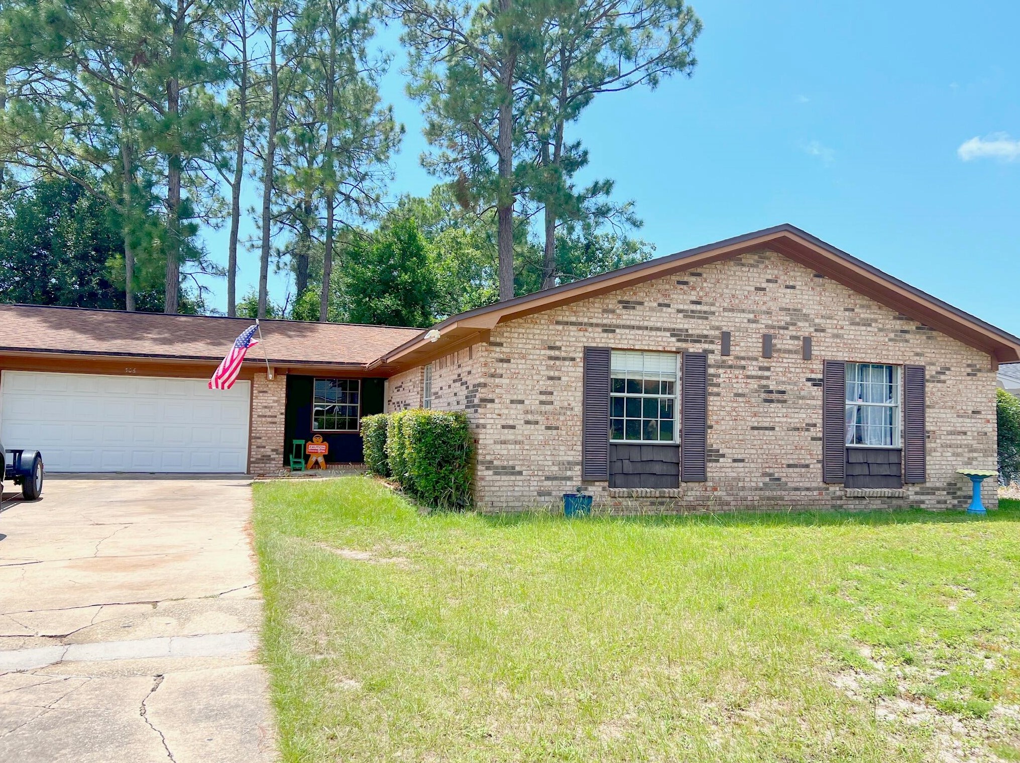 306 17th St, Niceville, FL 32578-3240
