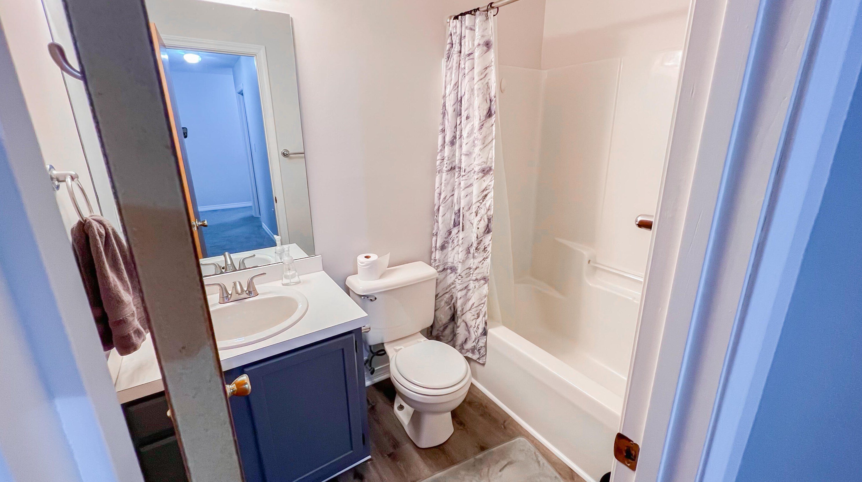 1821 Whispering Oaks Ln, Fort Walton Beach FL  32547-7063 exterior