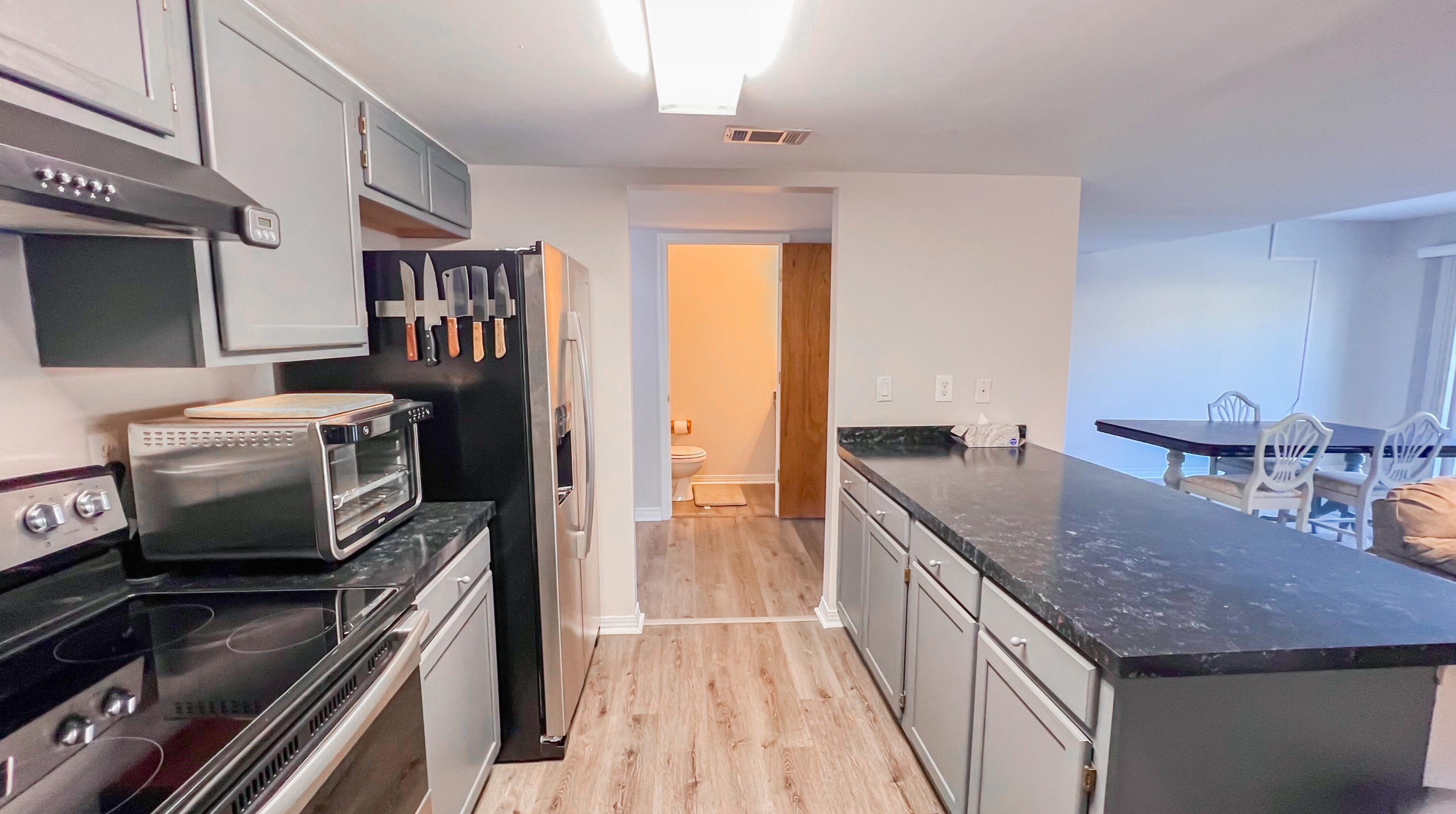 1821 Whispering Oaks Ln, Fort Walton Beach FL  32547-7063 exterior