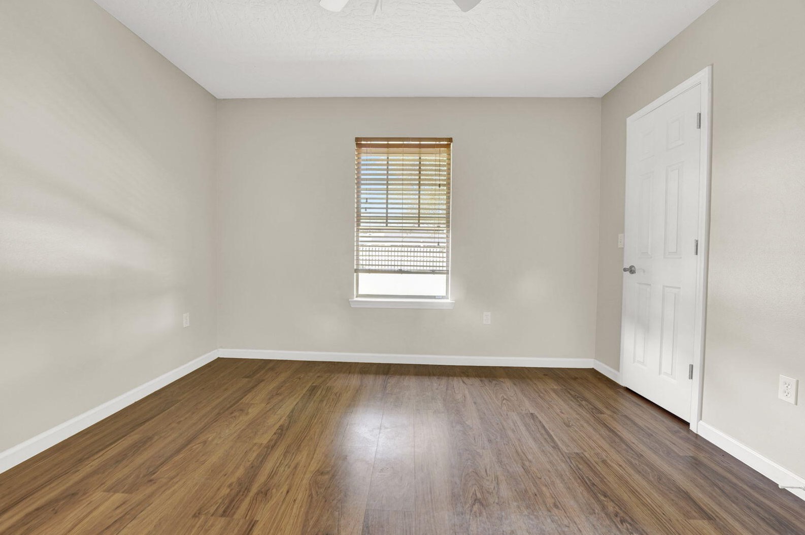 5228 Moore Loop, Crestview FL  32536-5469 exterior