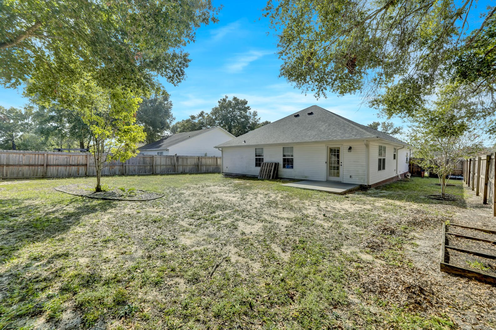 106 Kyle Ln, Crestview FL  32539-7037 exterior