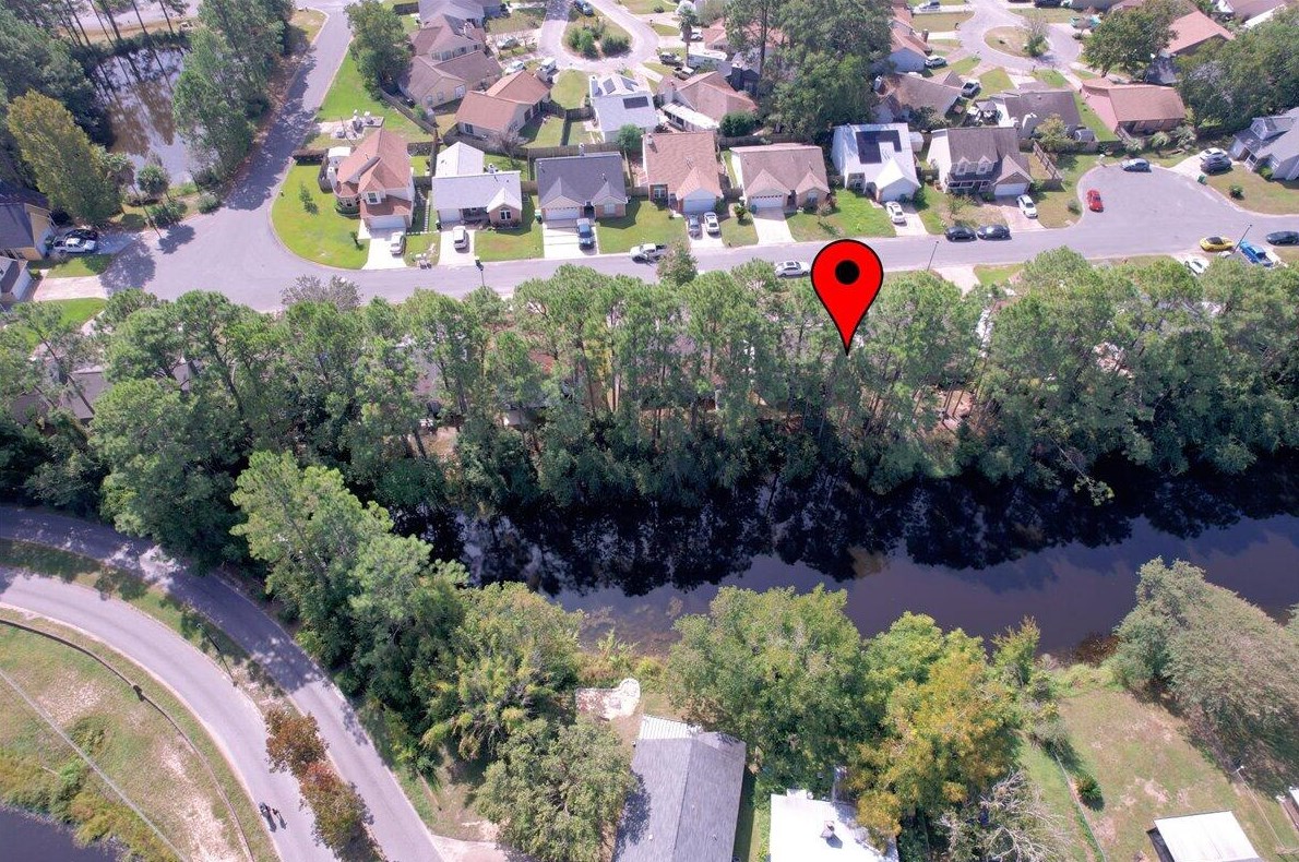 1667 Bennetts End, Fort Walton Beach FL 32547-6901 exterior