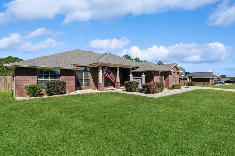 1567 Lena St, Crestview, FL 32531-8482