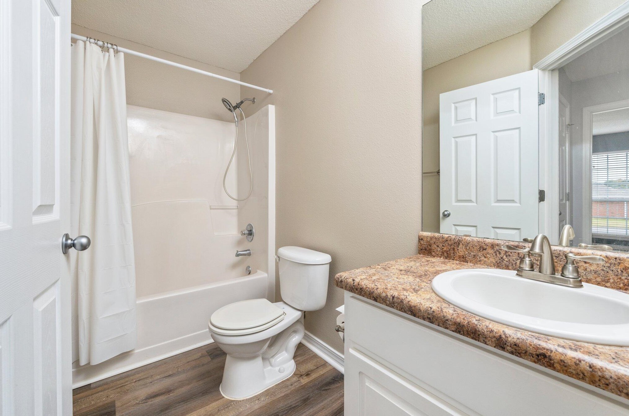 139 Strike Eagle Dr, Crestview FL  32536-2240 exterior