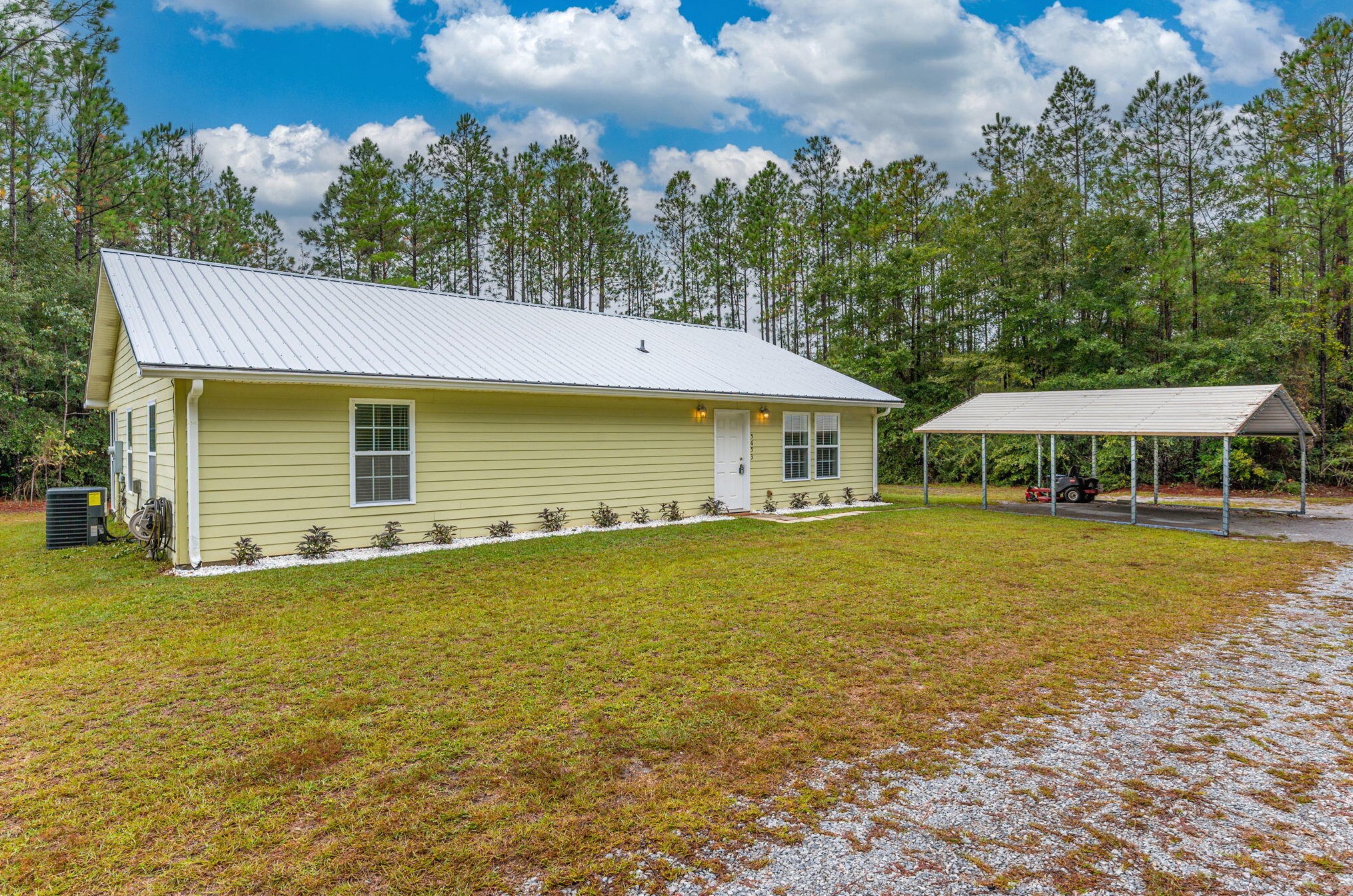 5653 Rock Hill Rd, Red Bay, FL 32455