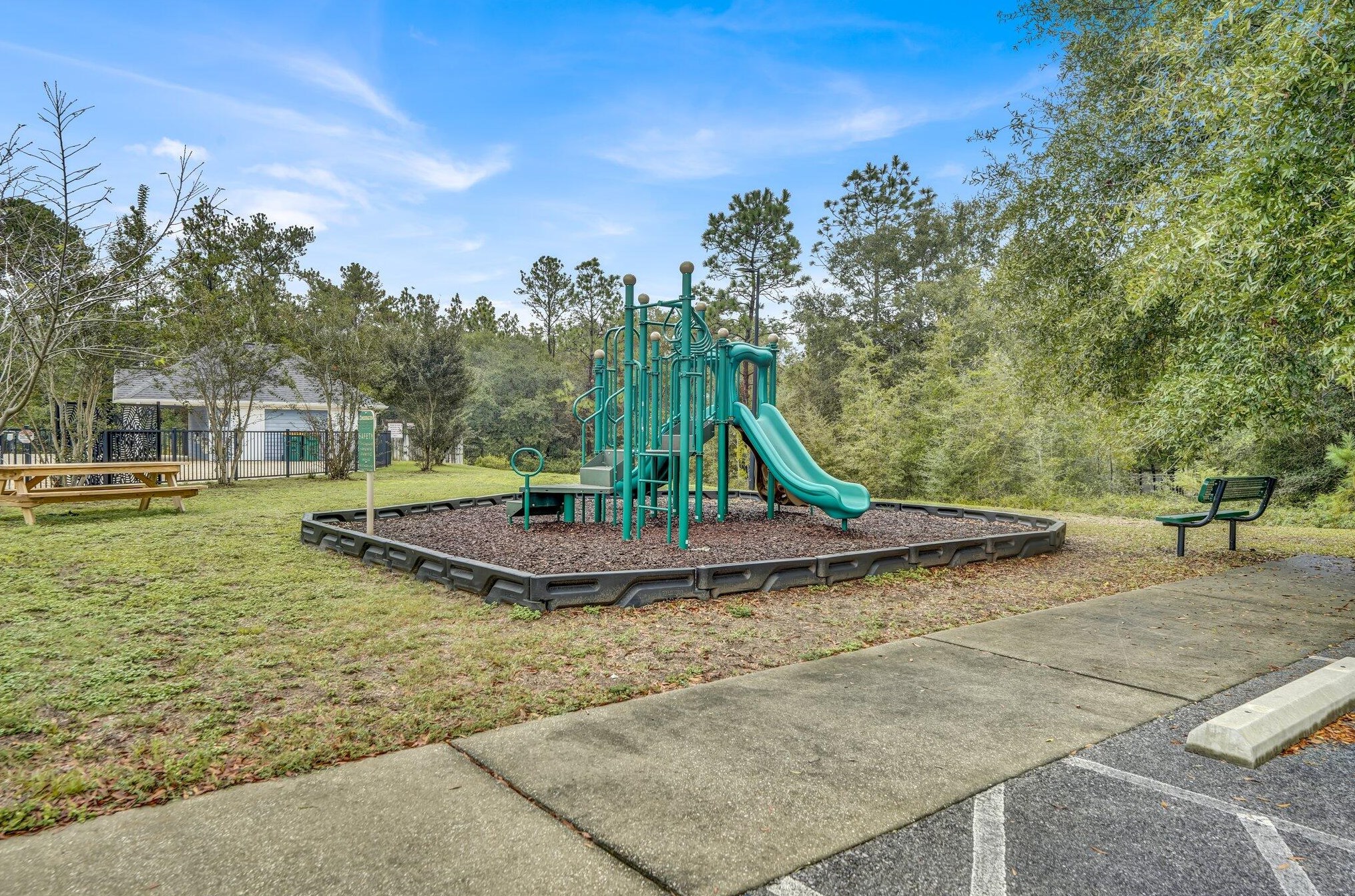 5762 Marigold Loop, Crestview FL  32539-8405 exterior