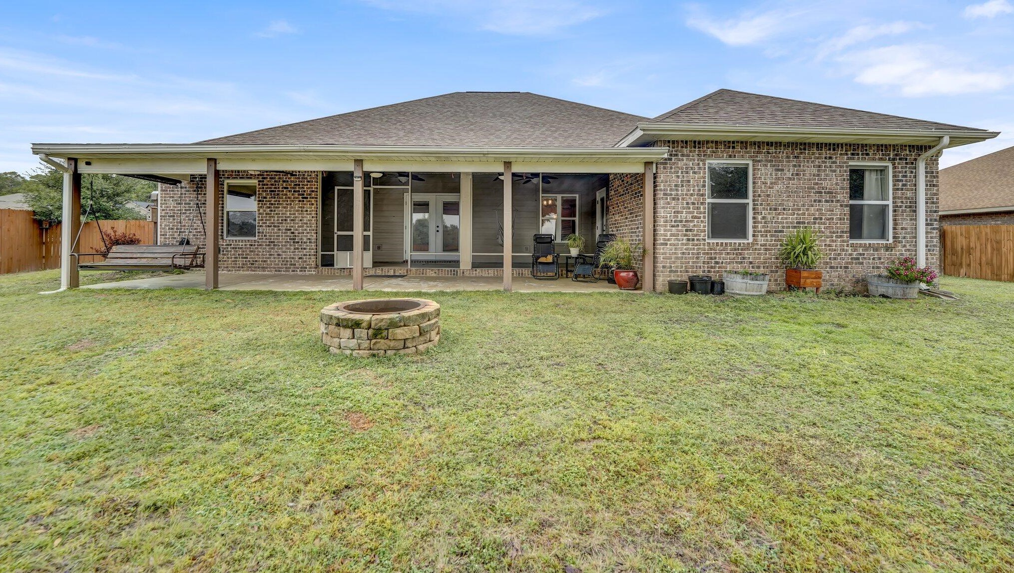 5762 Marigold Loop, Crestview FL  32539-8405 exterior
