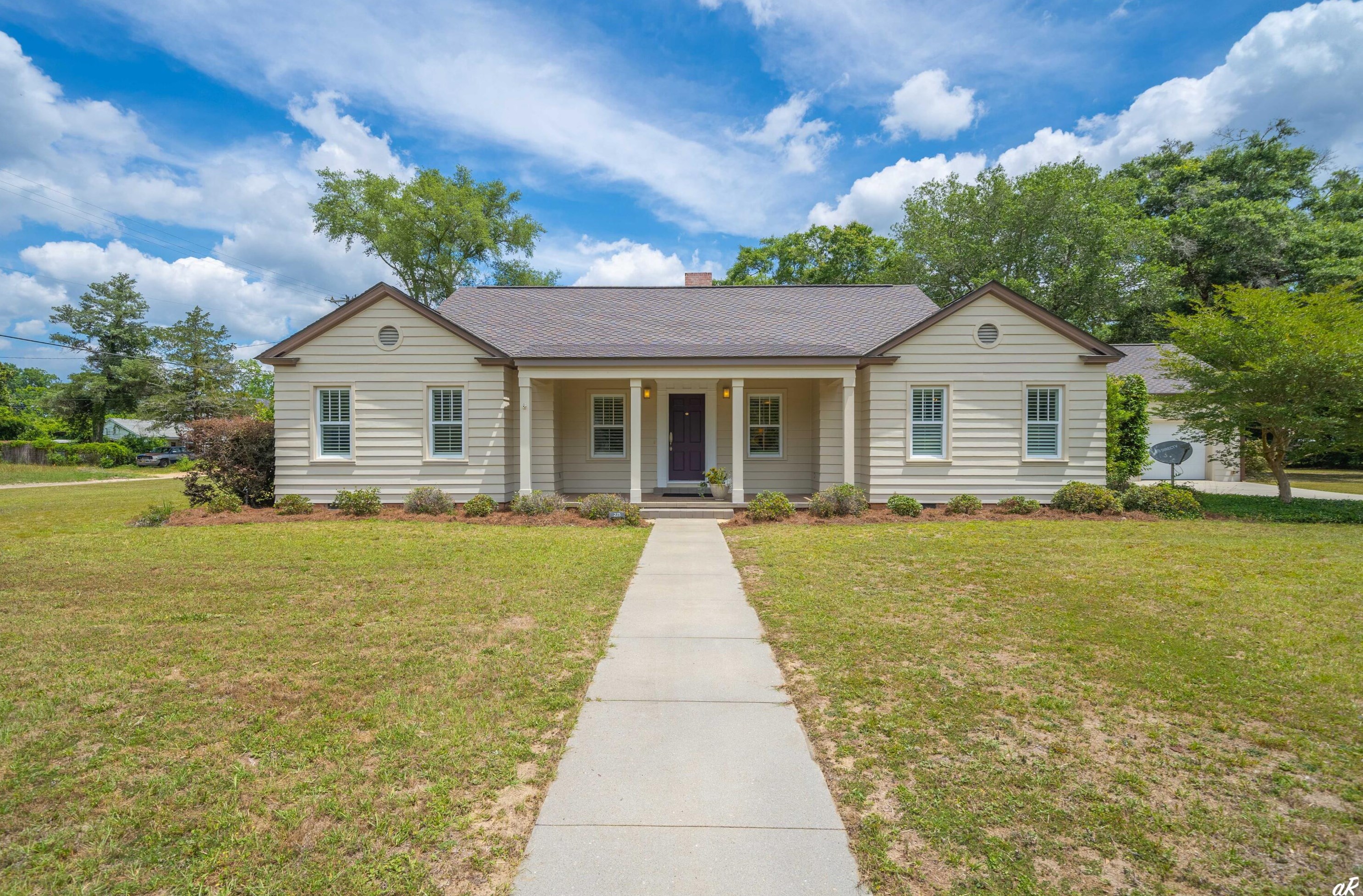 215 College Ave, Defuniak Springs, FL 32435