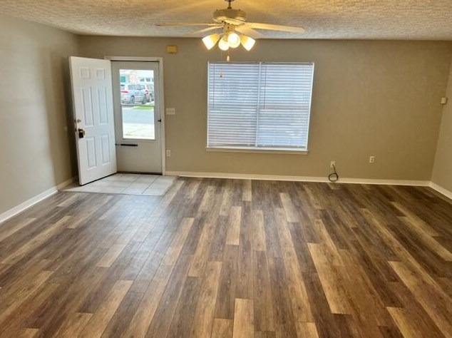 1831 Pointed Leaf Ln, Fort Walton Beach, FL 32547