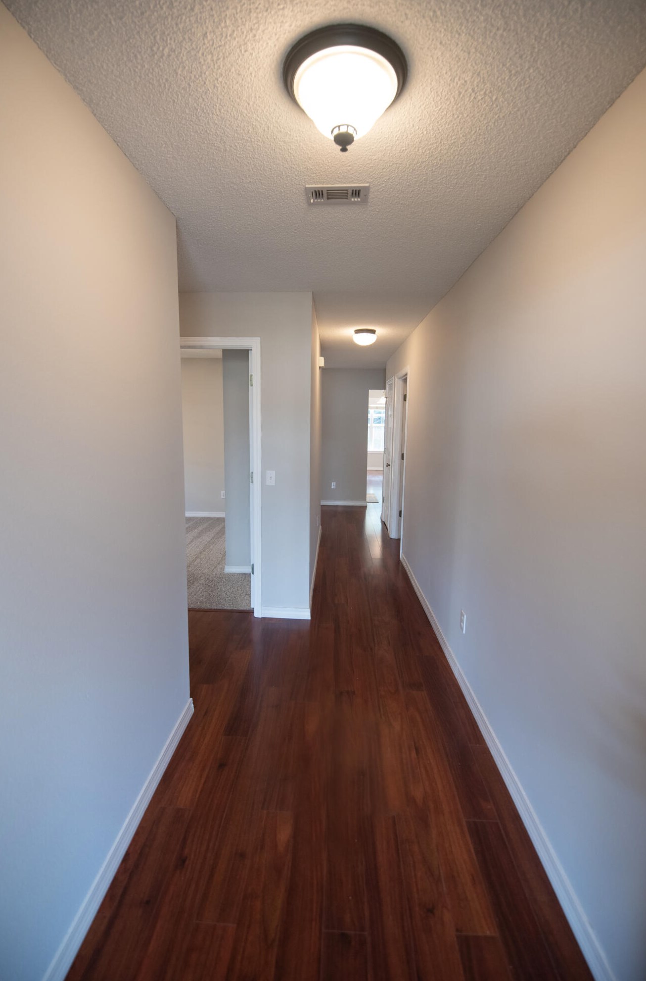 1618 Jennifer Ct, Fort Walton Beach, FL 32547