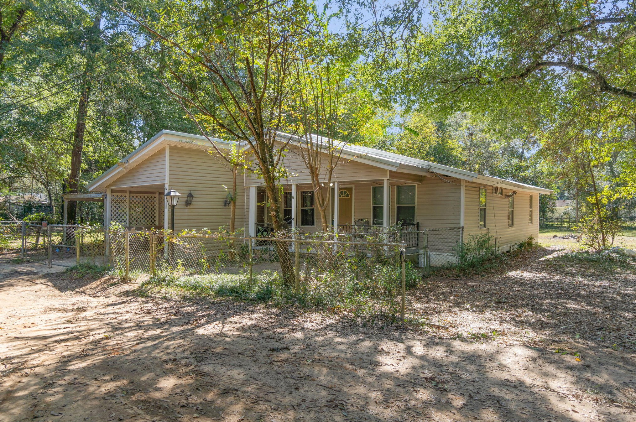 3040 Register Ln, Crestview, FL 32539