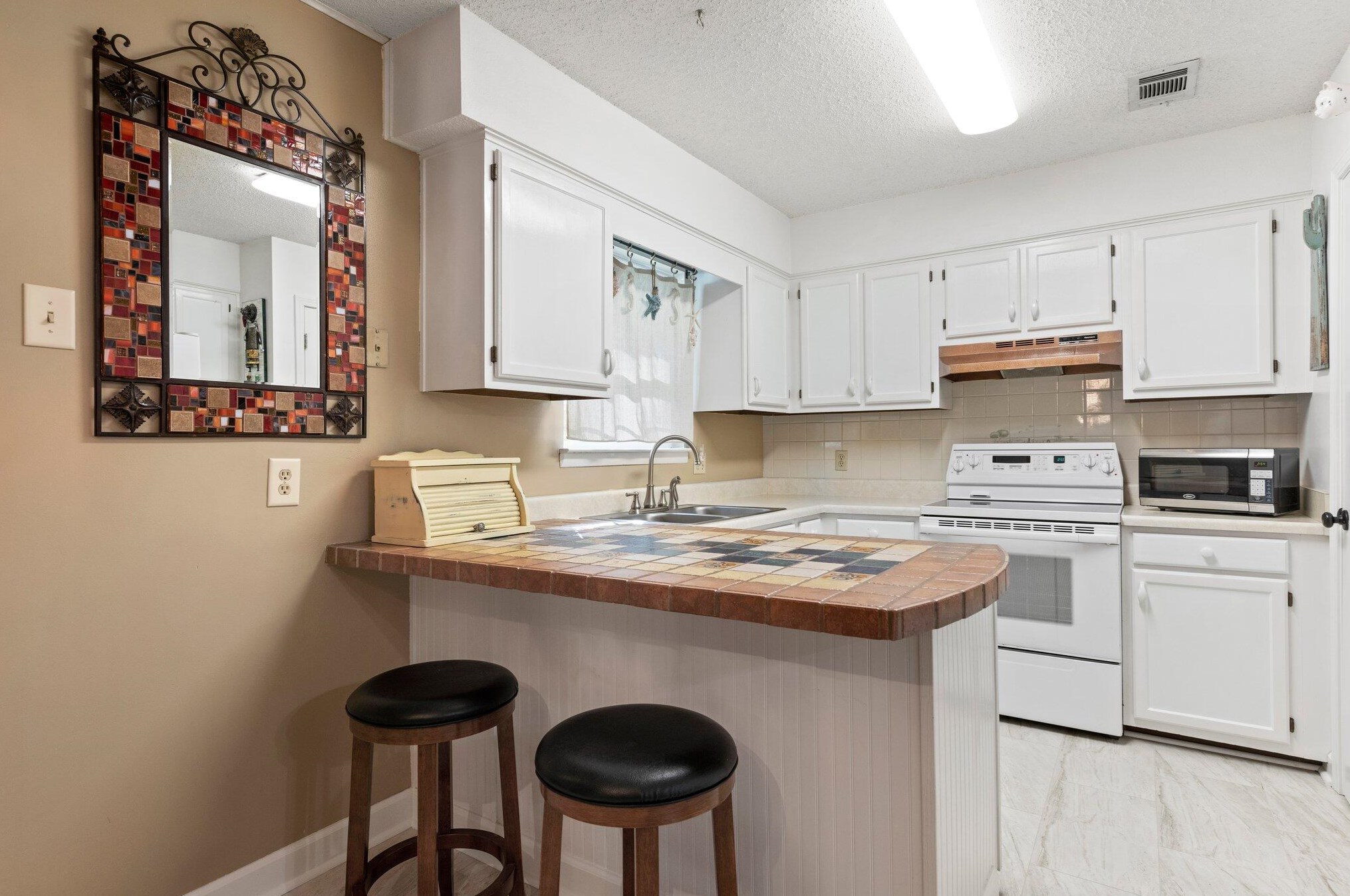 852 Meadow Ln, Fort Walton Beach FL  32547-1015 exterior
