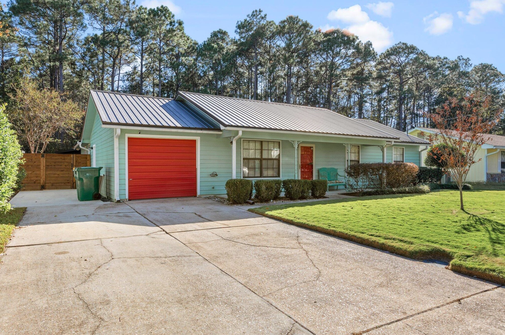 852 Meadow Ln, Fort Walton Beach FL  32547-1015 exterior