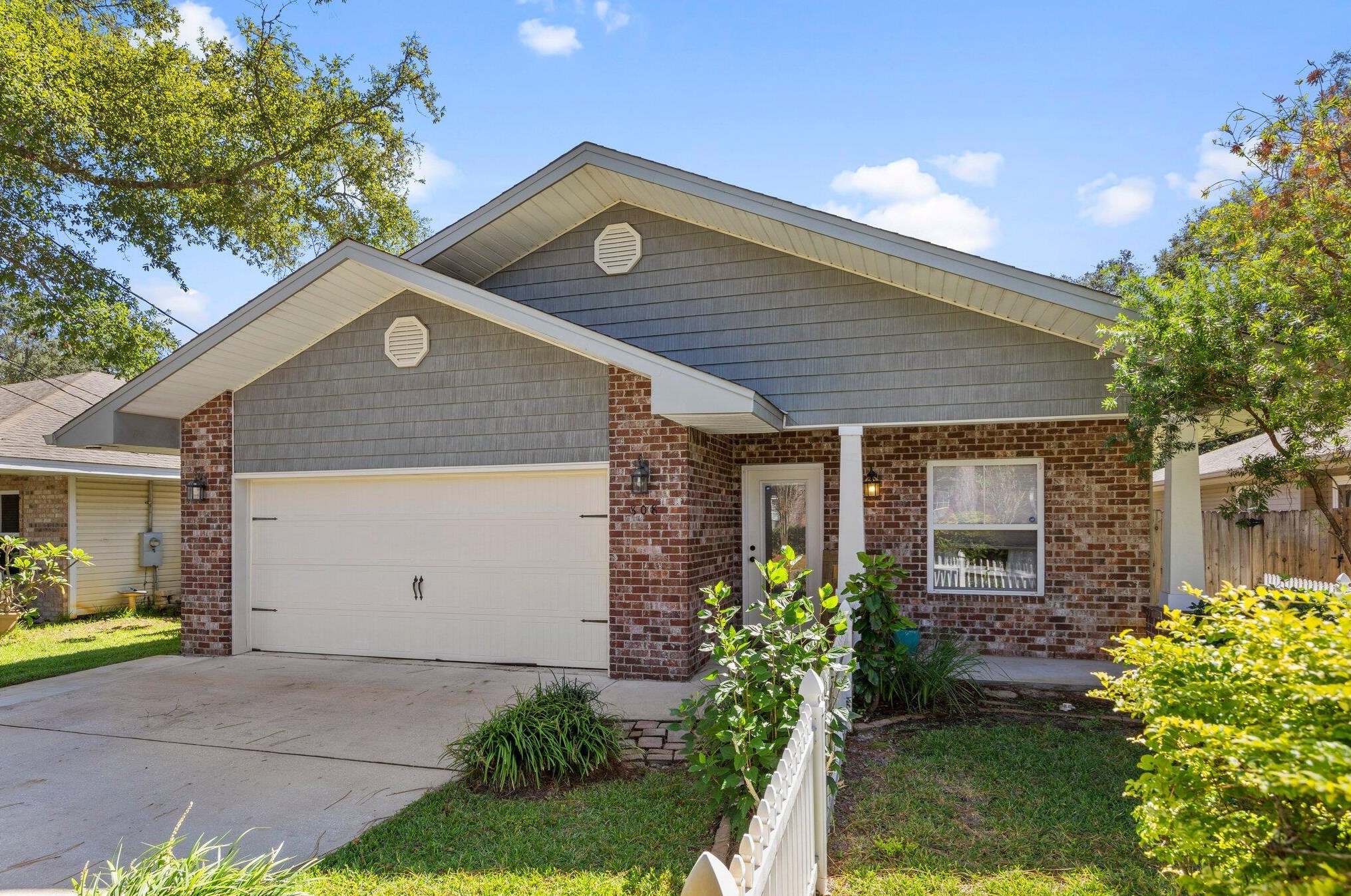 808 Pine Alley, Fort Walton Beach, FL 32547