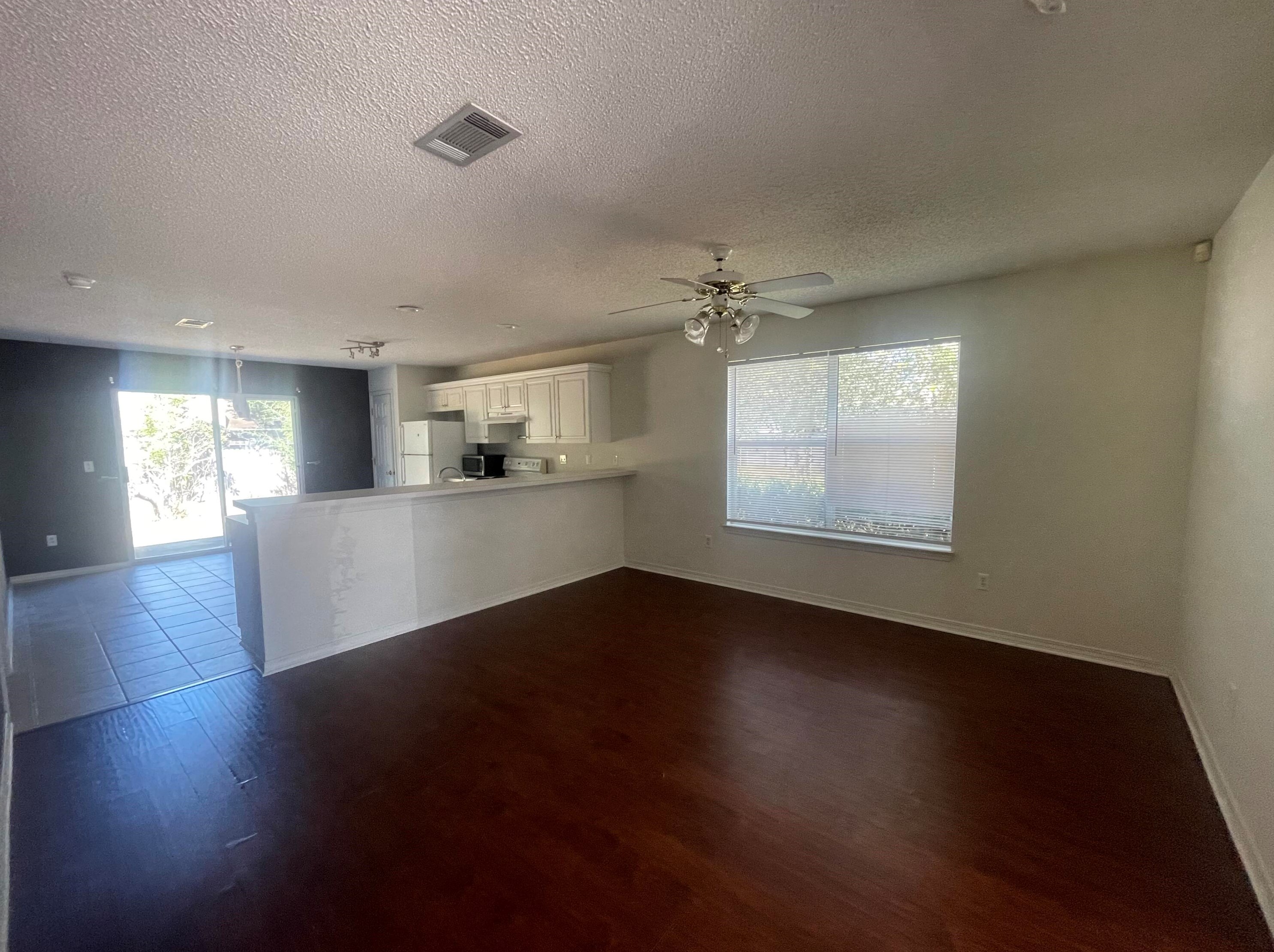 106 Louise Dr, Crestview FL  32536-4231 exterior