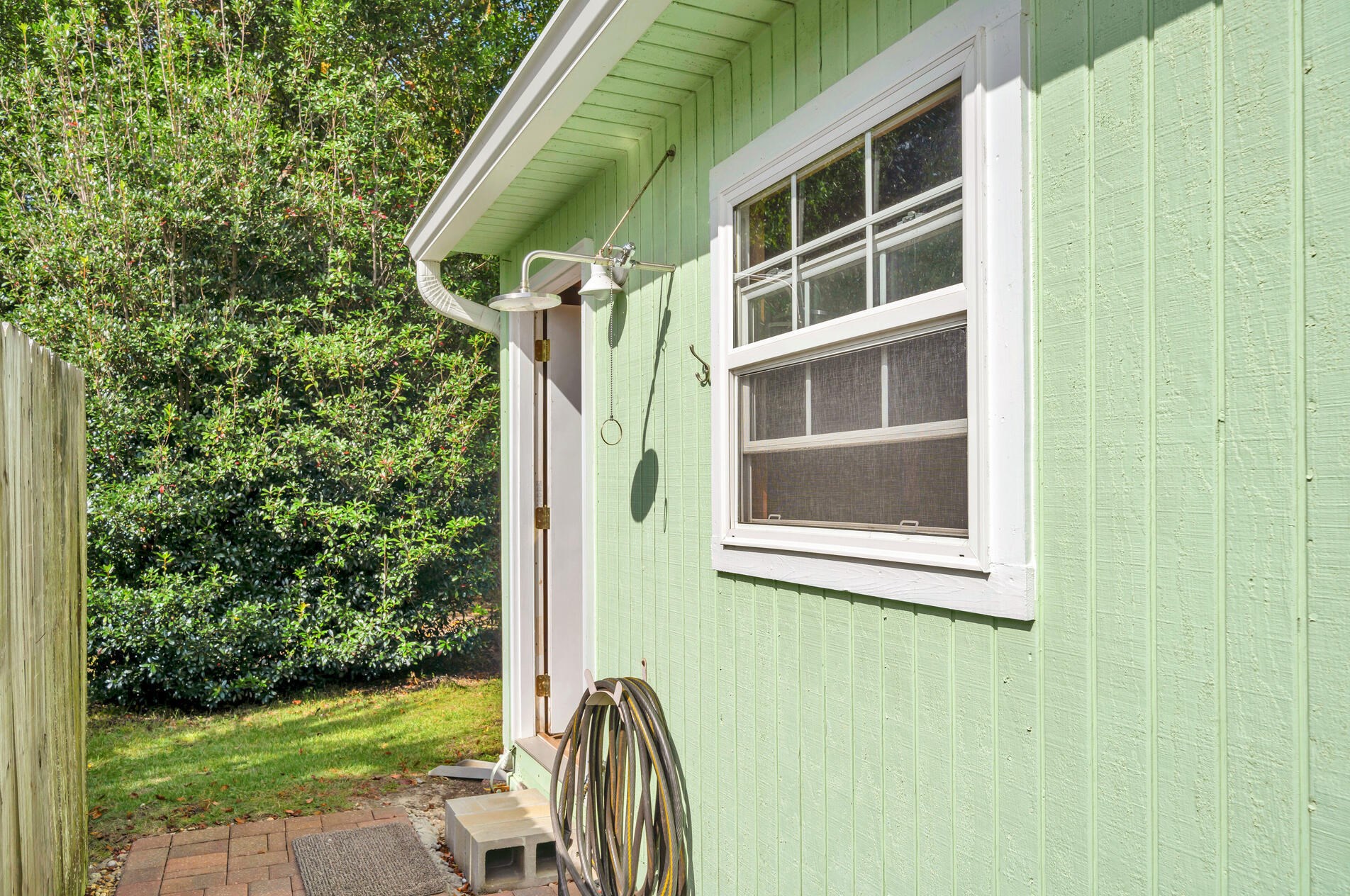 30 Hemlock Dr, Fort Walton Beach FL  32548-4716 exterior