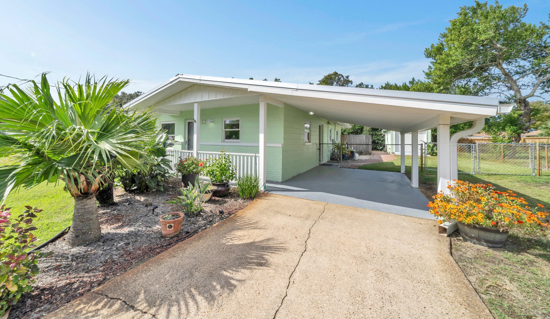 30 Hemlock Dr, Fort Walton Beach FL  32548-4716 exterior