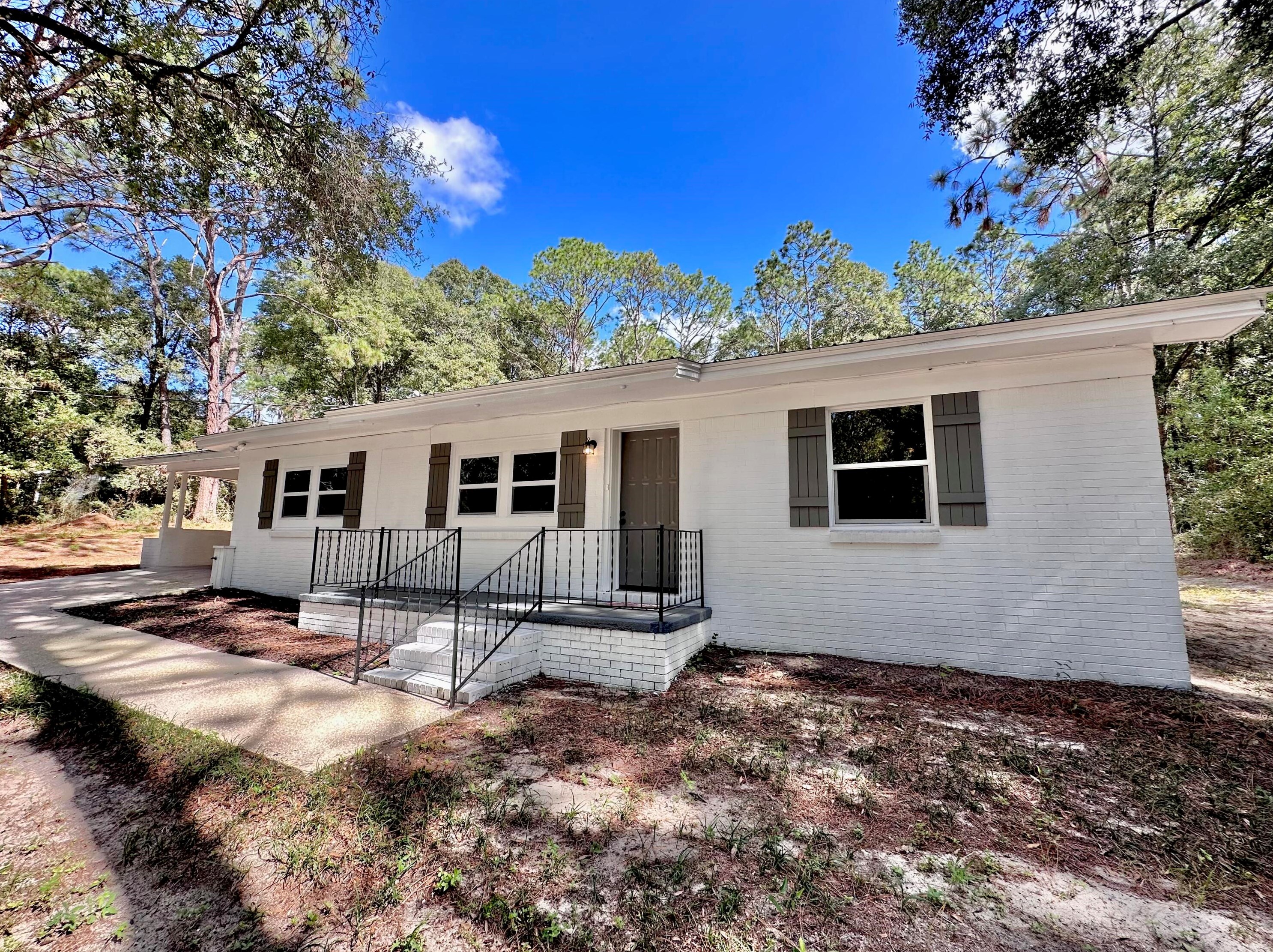 159 Smith St, Crestview FL  32539-2911 exterior