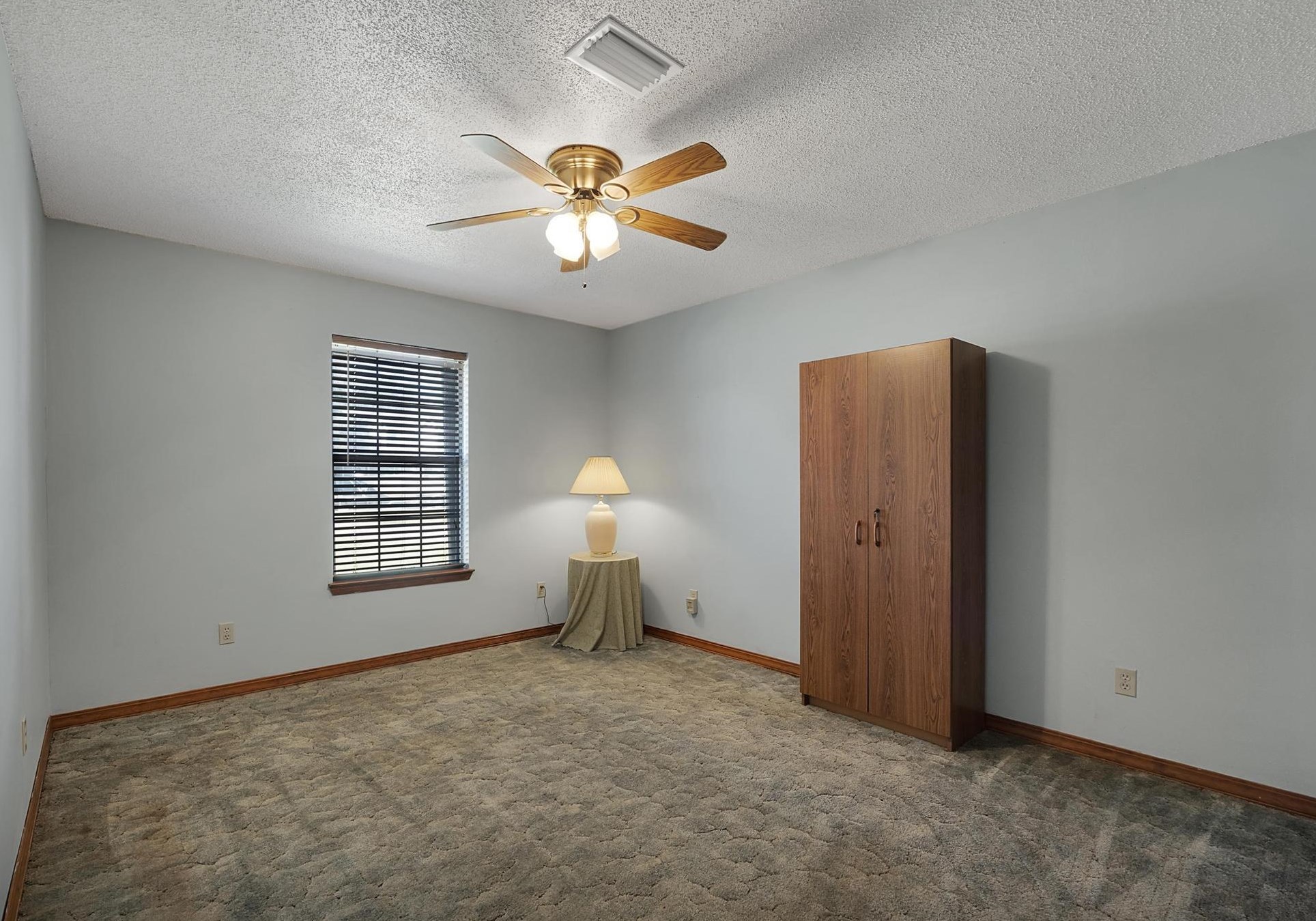 914 Aloma Faye Ln, Fort Walton Beach FL  32547-3320 exterior