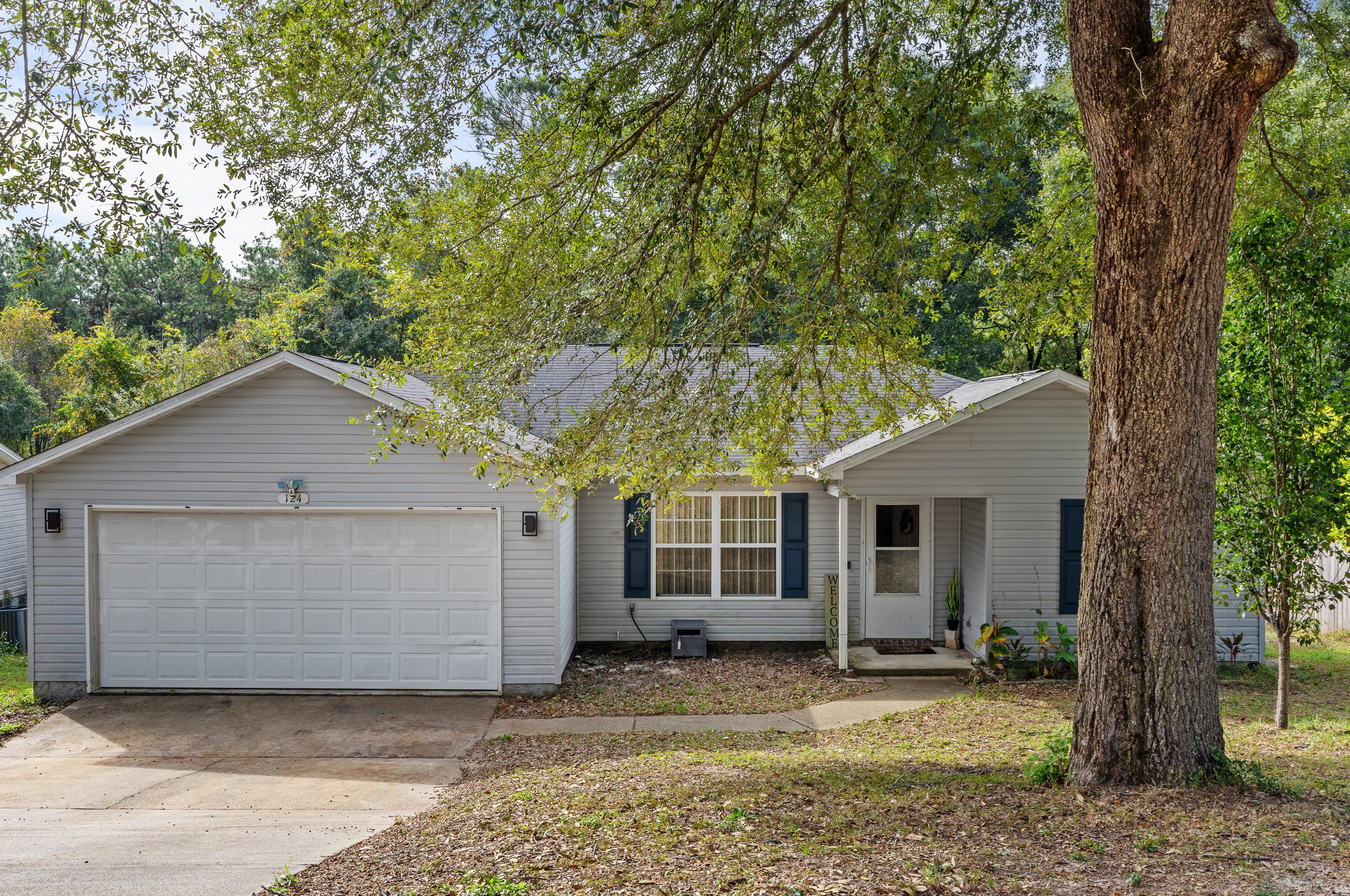 124 Lonnie Jack Dr, Crestview, FL 32536-1617