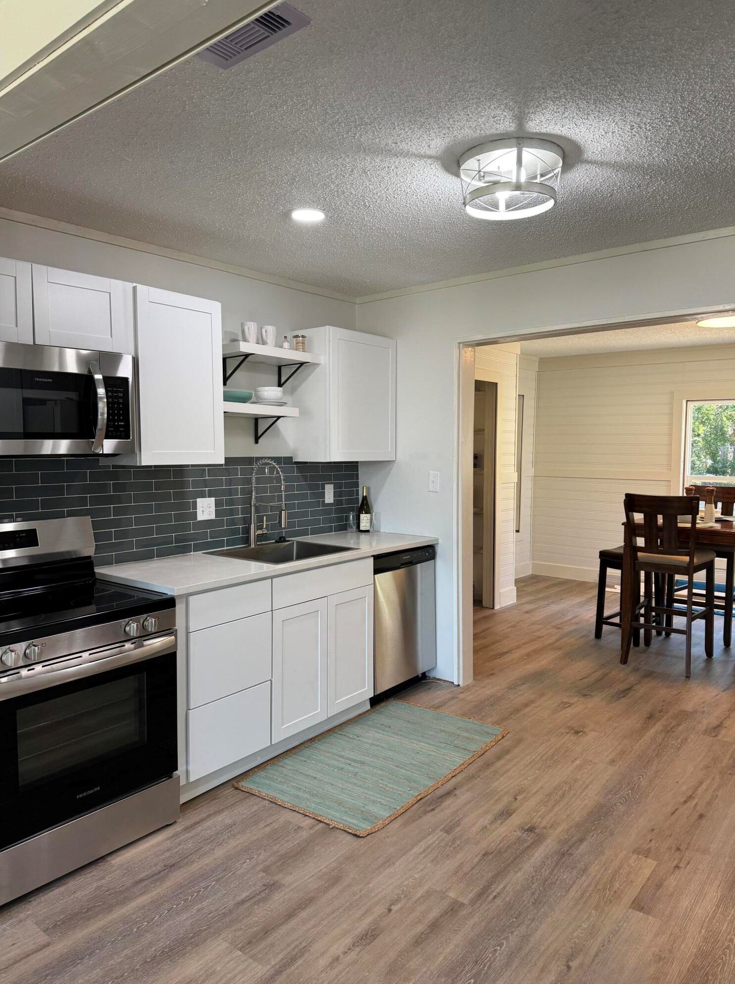 248 Beachview Dr, Fort Walton Beach FL  32547-2836 exterior