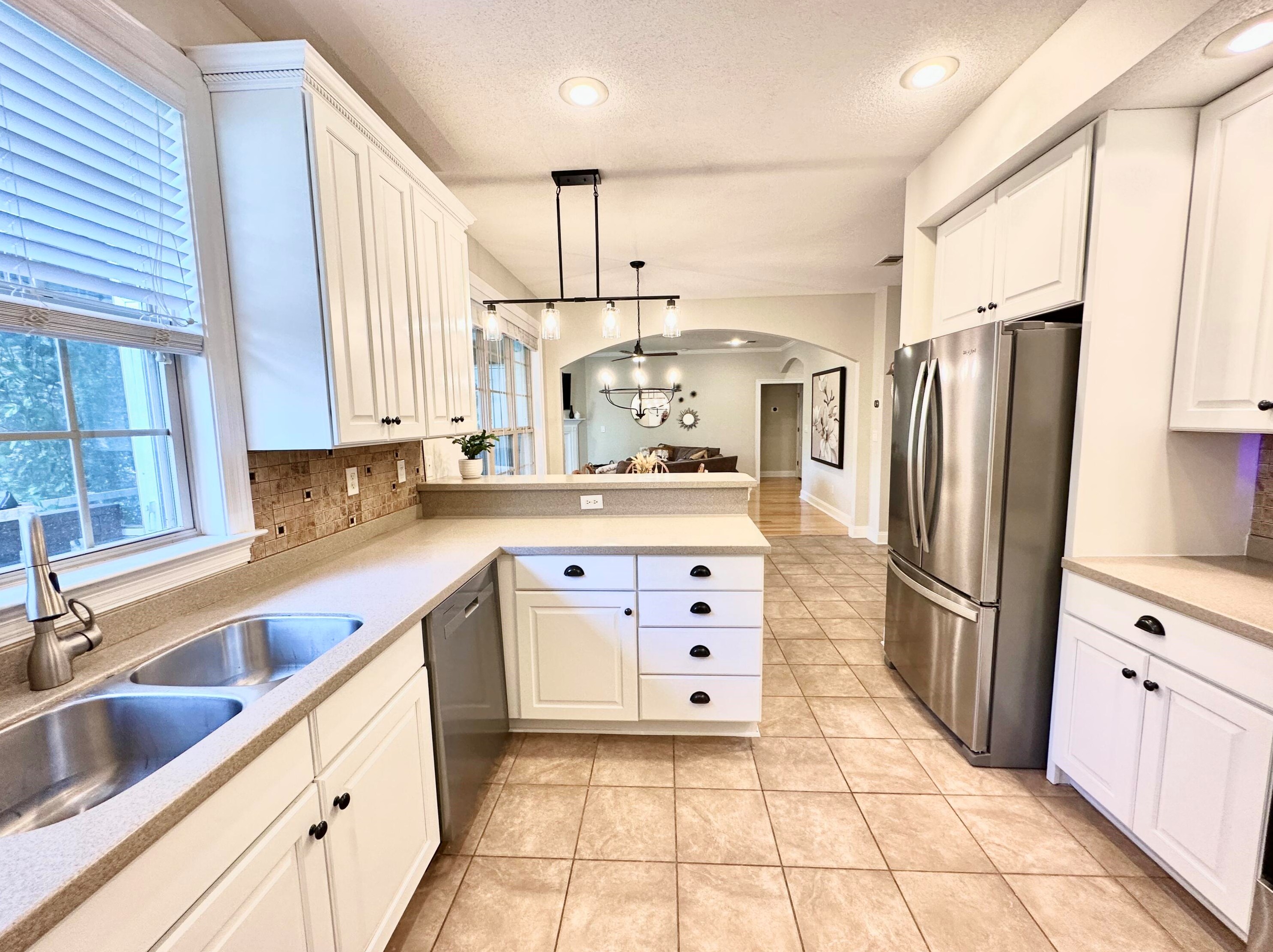 235 Hillside Dr, Niceville FL  32578-2355 exterior