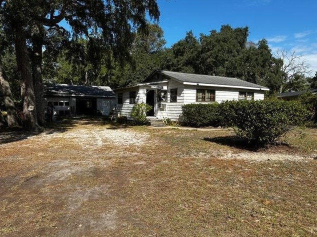 529 Live Oak St, Freeport, FL 32439