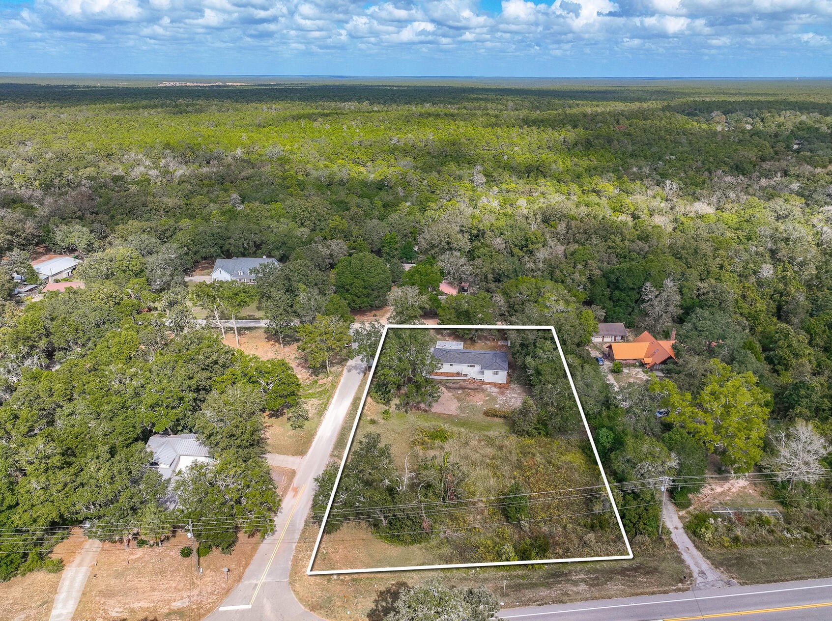 108 Satsuma Rd, Niceville, FL 32578