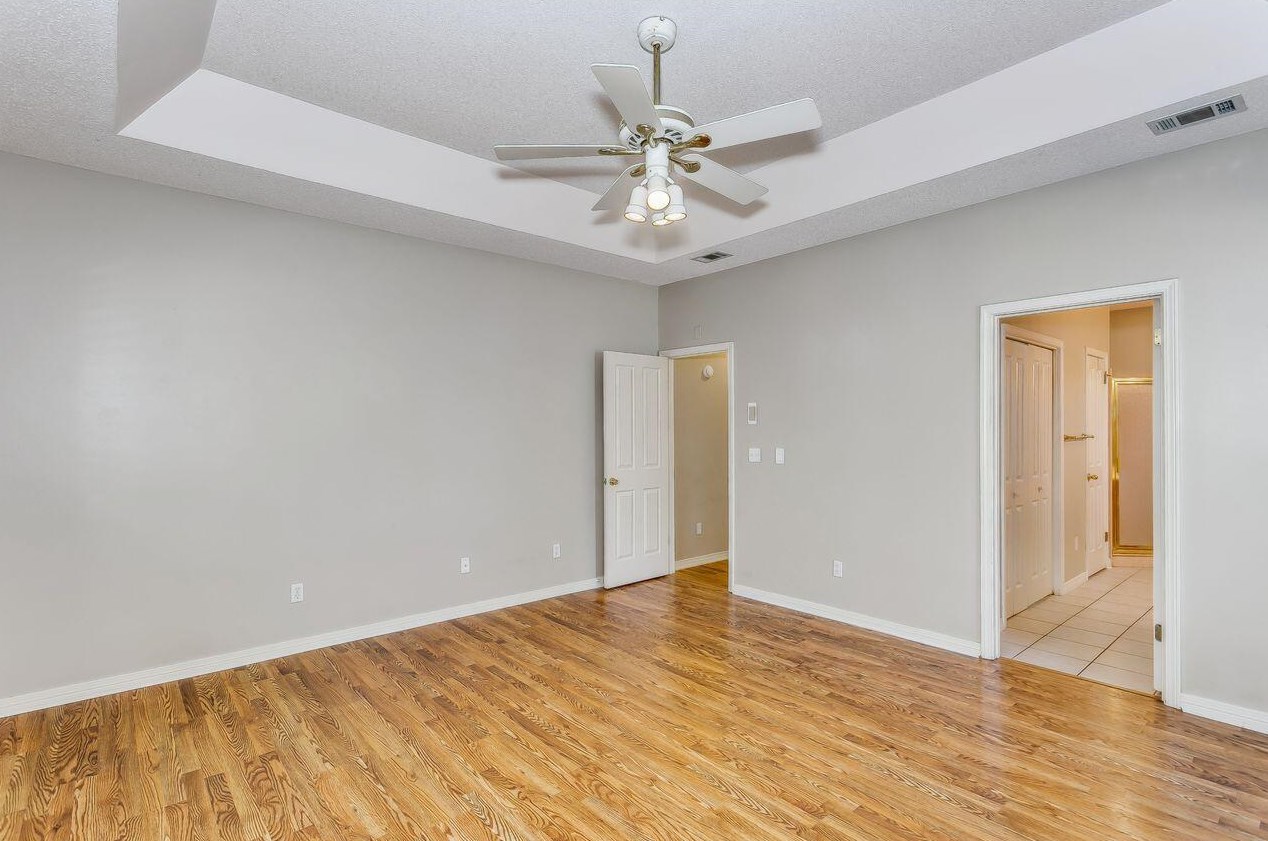 209 Yacht Club Dr, Niceville FL  32578-3720 exterior