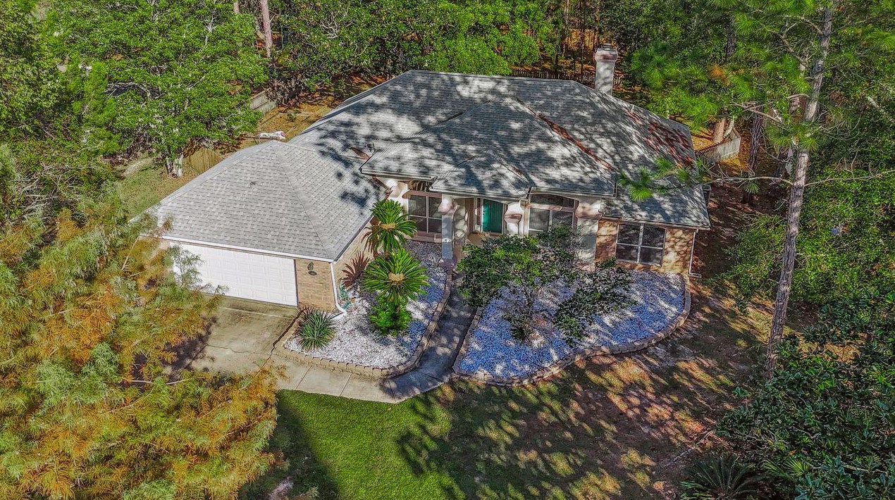 209 Yacht Club Dr, Niceville FL  32578-3720 exterior
